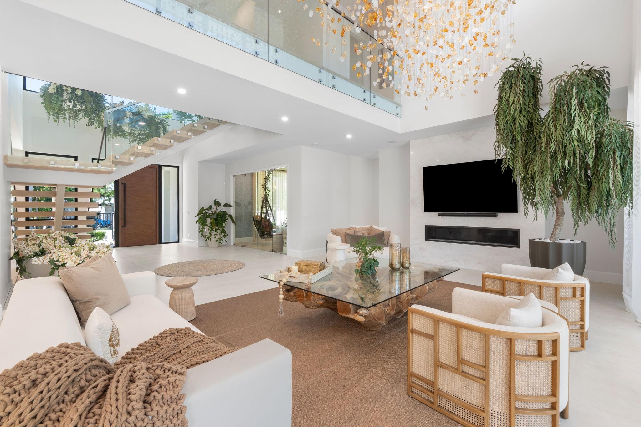 1400 Middle Riv Dr Fort Lauderdale, FL 33304