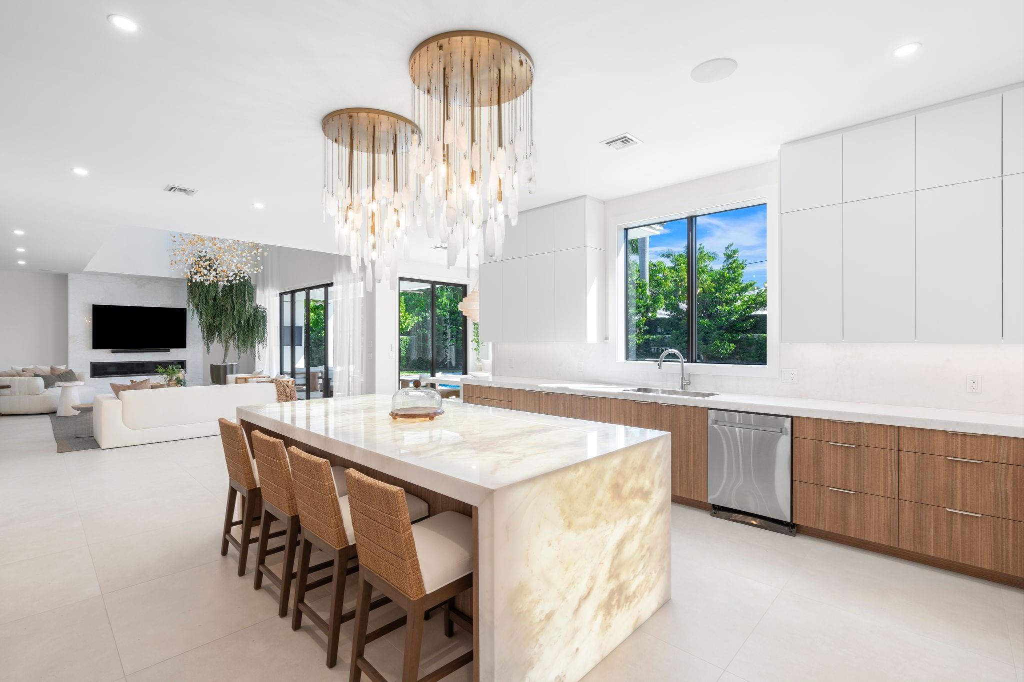 1400 Middle Riv Dr Fort Lauderdale, FL 33304