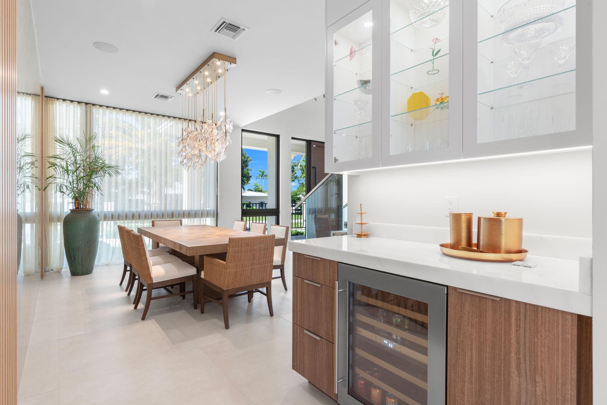 1400 Middle Riv Dr Fort Lauderdale, FL 33304