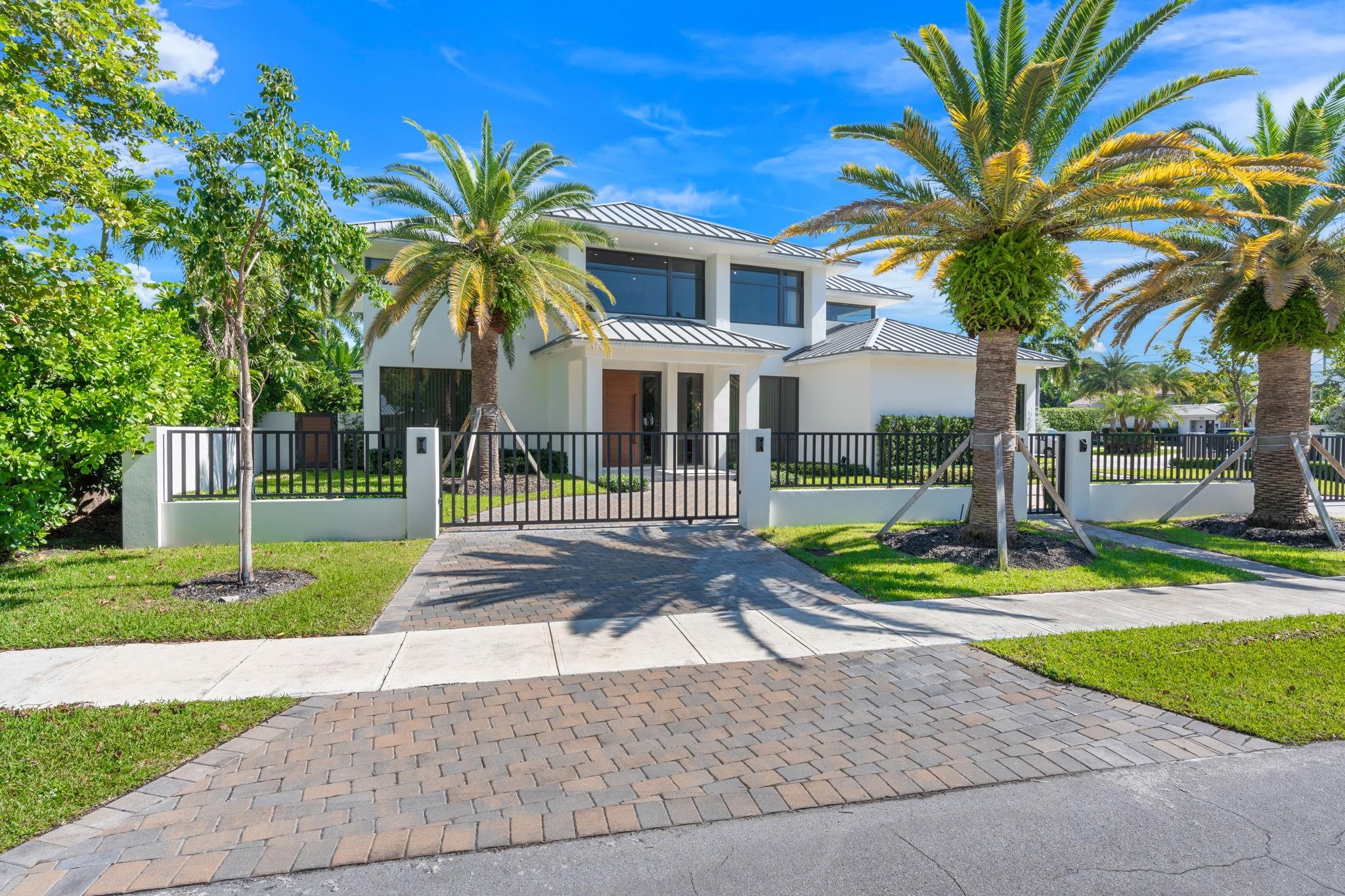 1400 Middle Riv Dr Fort Lauderdale, FL 33304