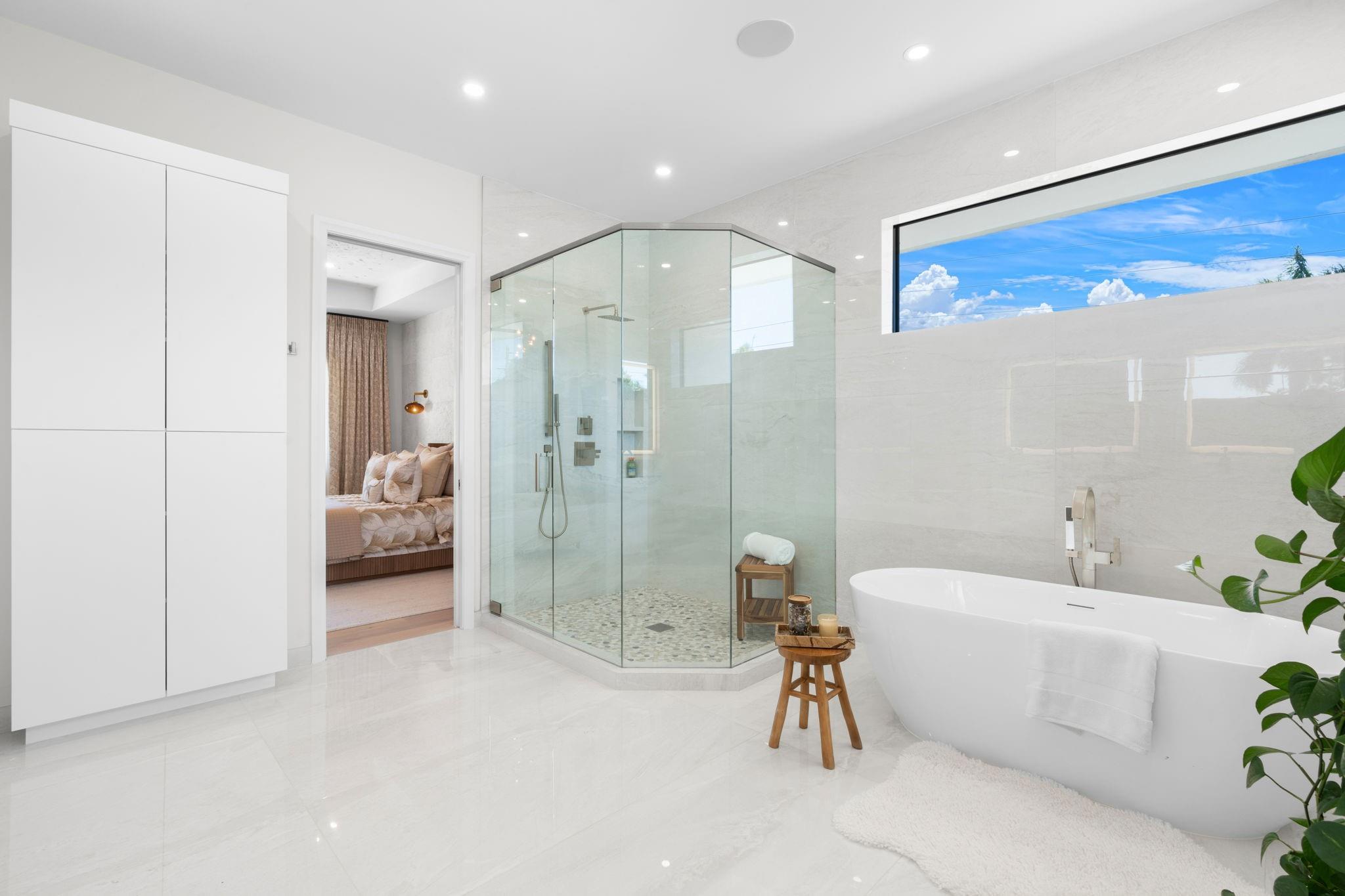 1400 Middle Riv Dr Fort Lauderdale, FL 33304