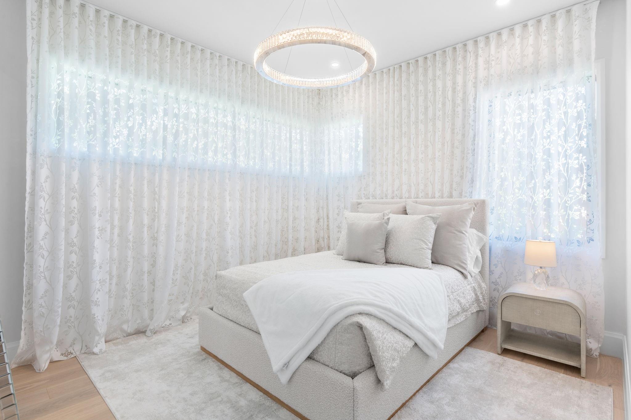 1400 Middle Riv Dr Fort Lauderdale, FL 33304