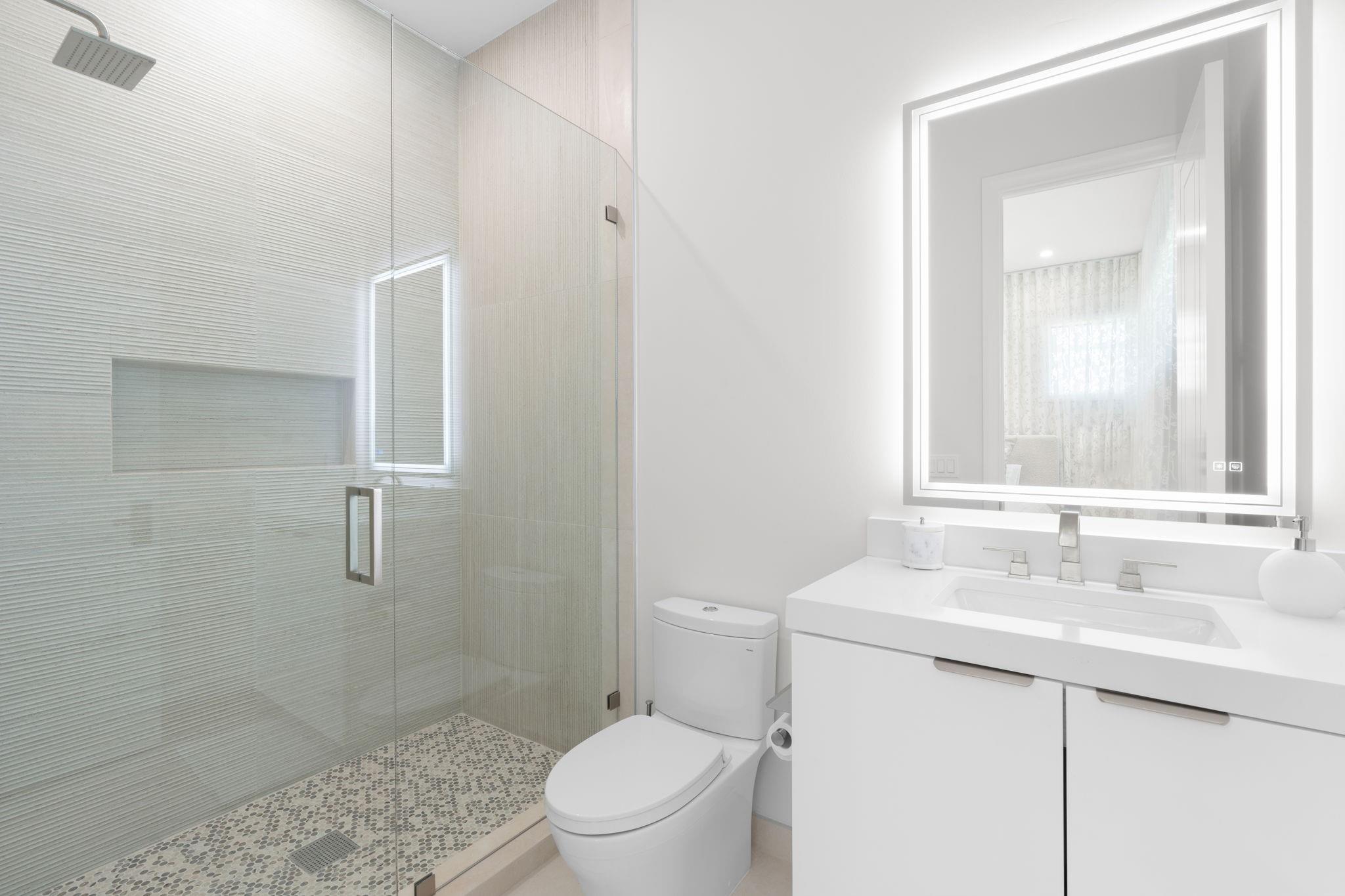 1400 Middle Riv Dr Fort Lauderdale, FL 33304