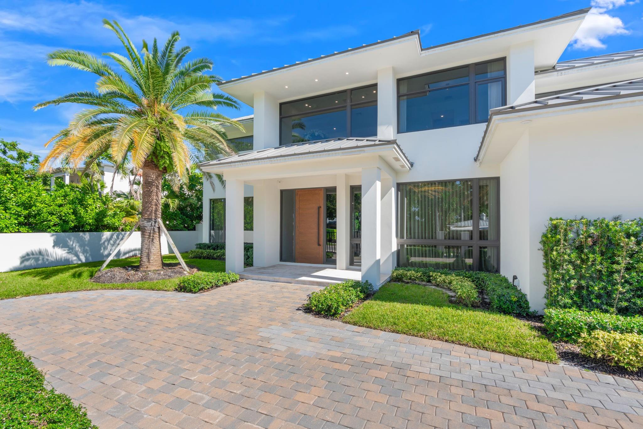 1400 Middle Riv Dr Fort Lauderdale, FL 33304