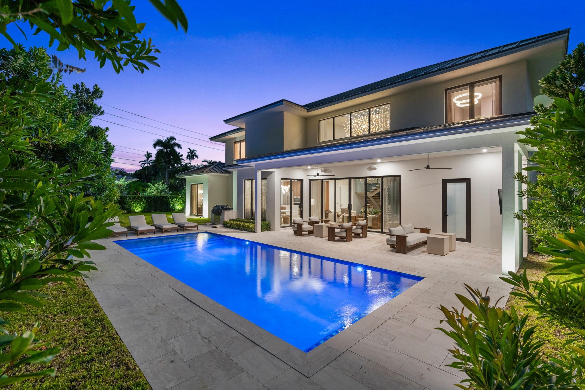 1400 Middle Riv Dr Fort Lauderdale, FL 33304