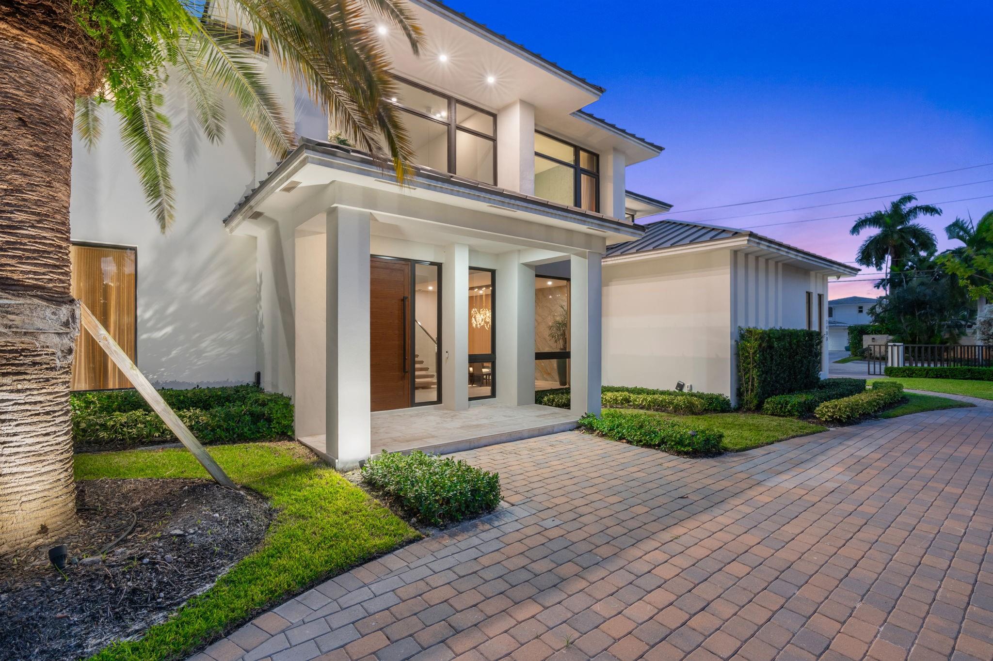 1400 Middle Riv Dr Fort Lauderdale, FL 33304