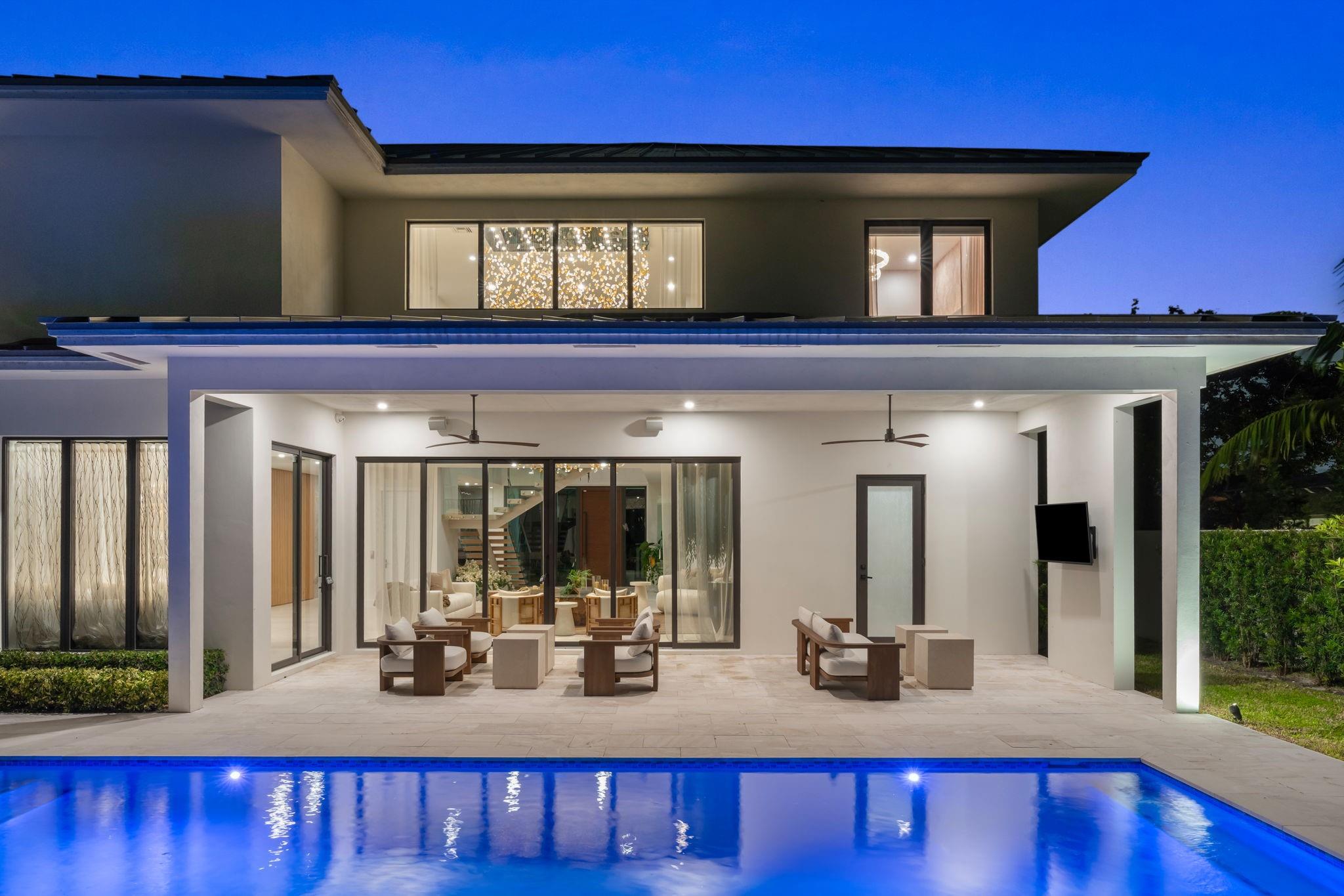 1400 Middle Riv Dr Fort Lauderdale, FL 33304