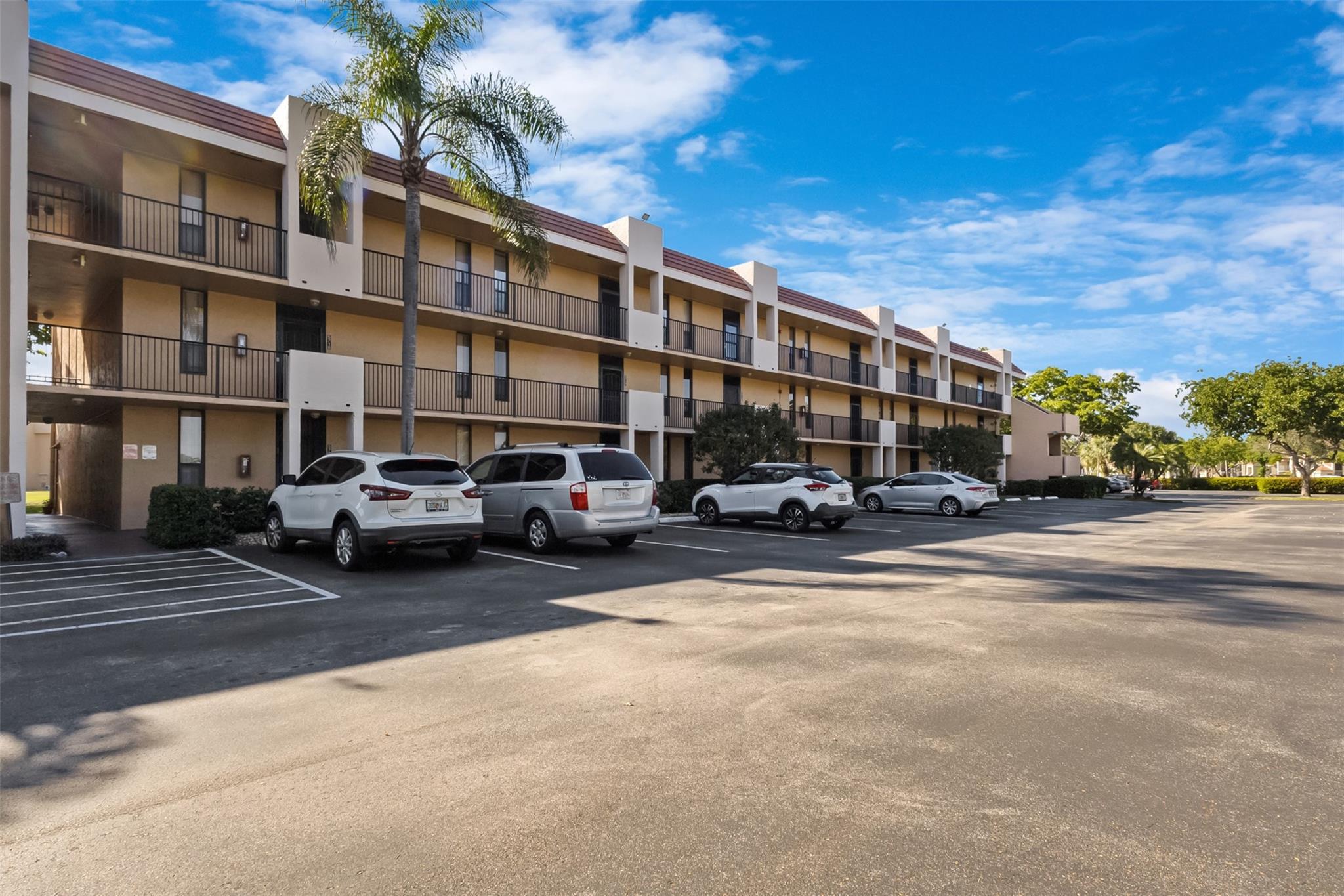 5717 Coral Lk Dr #205