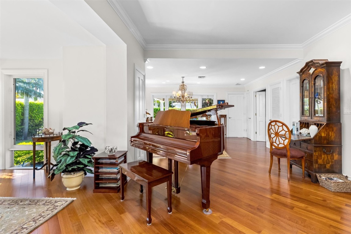 359 Poinciana Dr Fort Lauderdale, FL 33301