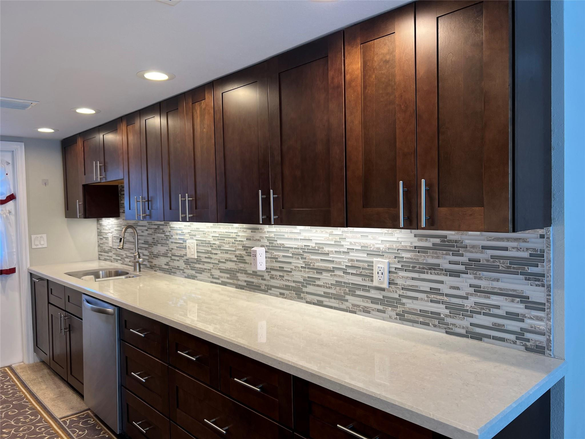 1015 SE 15th St #6D Fort Lauderdale, FL 33316