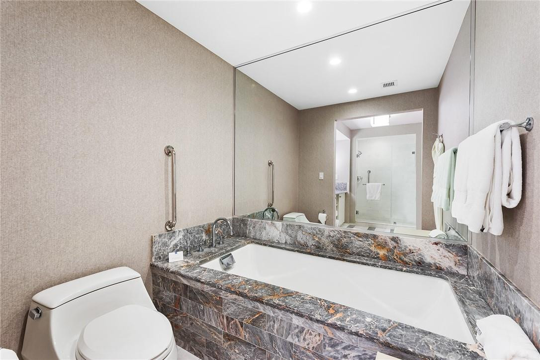 551 N Fort Lauderdale Bch Blvd #H1406 Fort Lauderdale, FL 33304