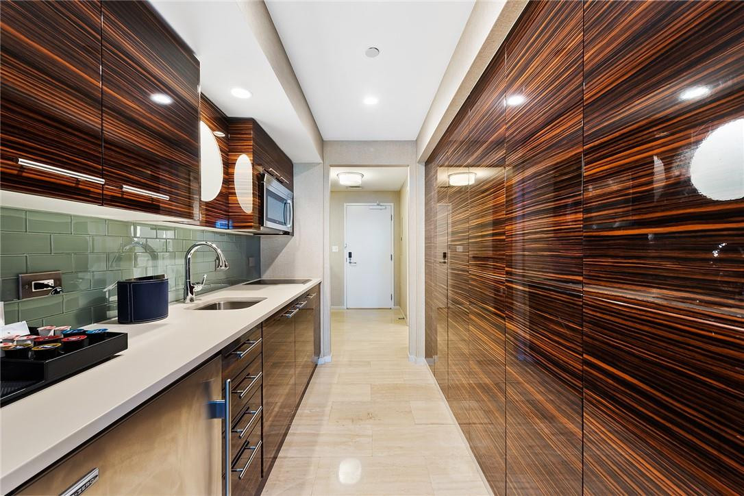 551 N Fort Lauderdale Bch Blvd #H1406 Fort Lauderdale, FL 33304