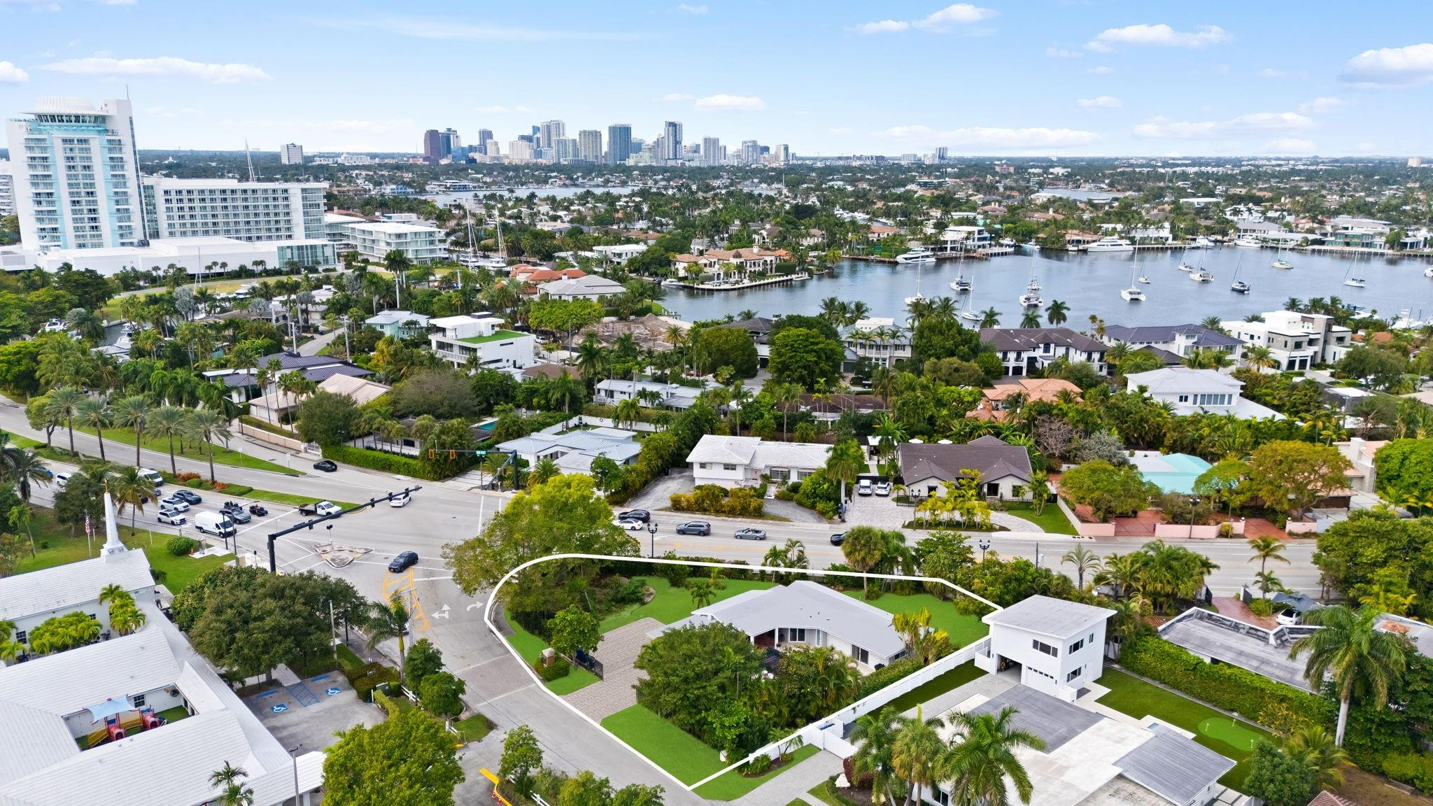 2711 Mayan Fort Lauderdale, FL 33316