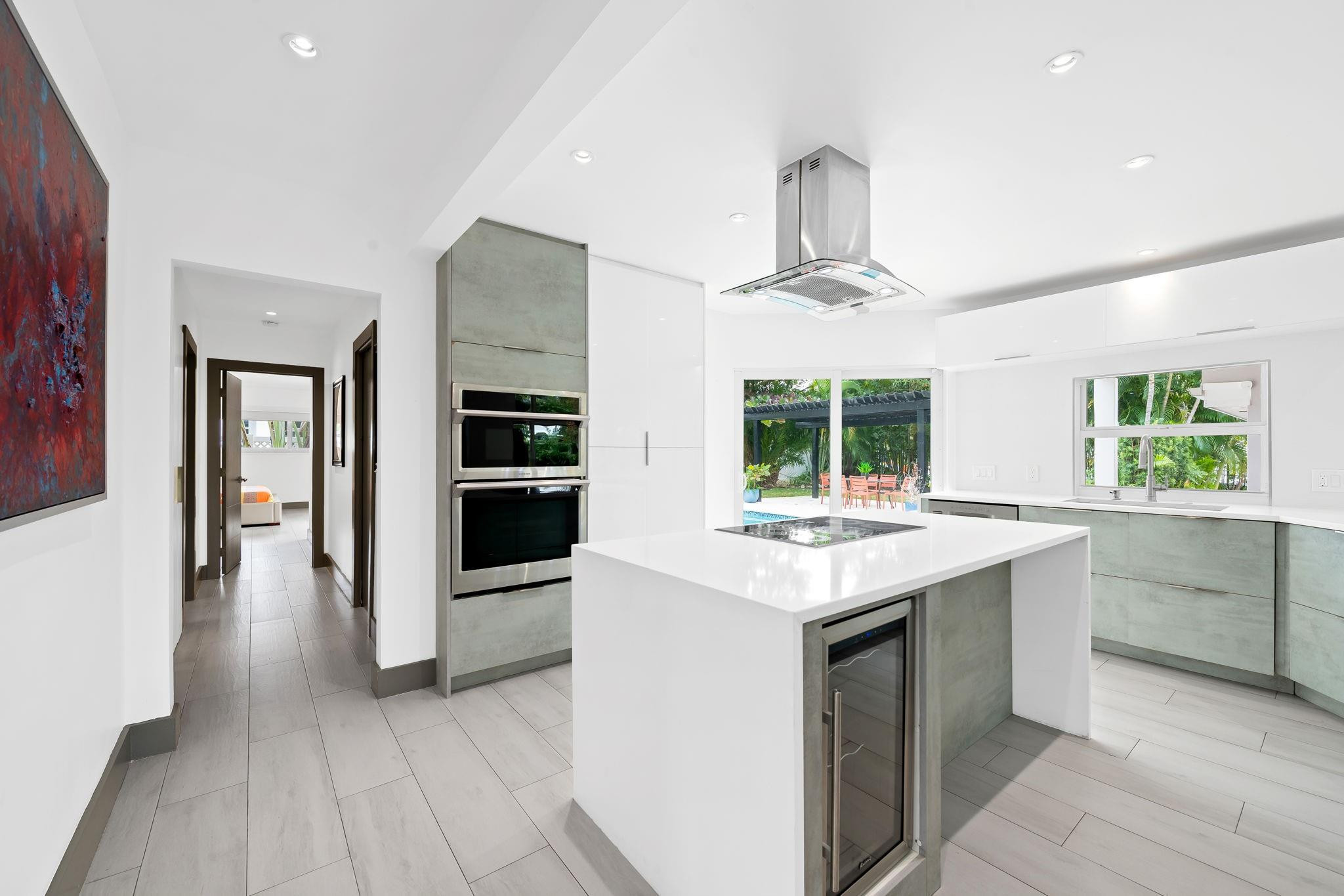 2711 Mayan Fort Lauderdale, FL 33316