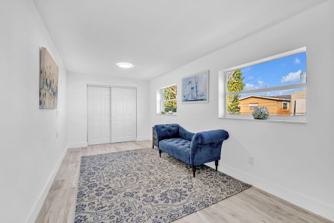 2210 NW 50th Lauderhill, FL 33313