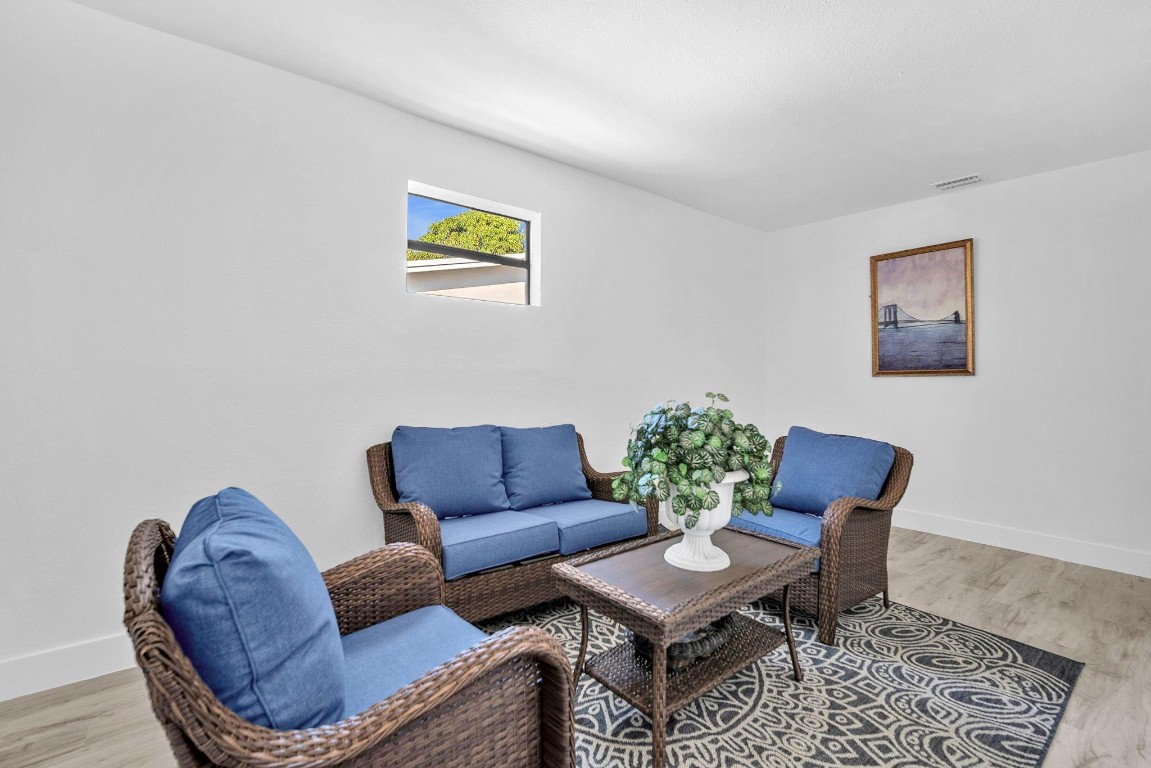 2210 NW 50th Lauderhill, FL 33313