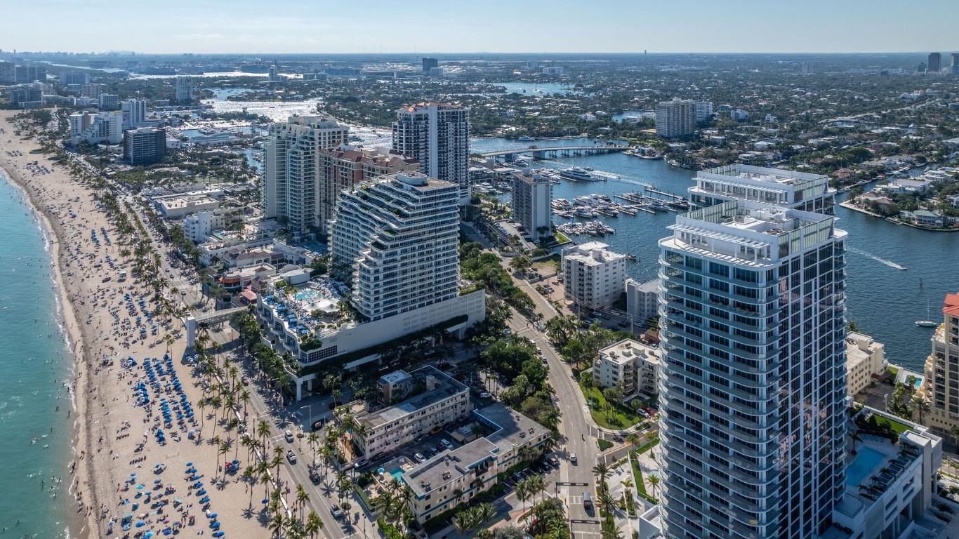 153 N Seabreeze #2302 Fort Lauderdale, FL 33304