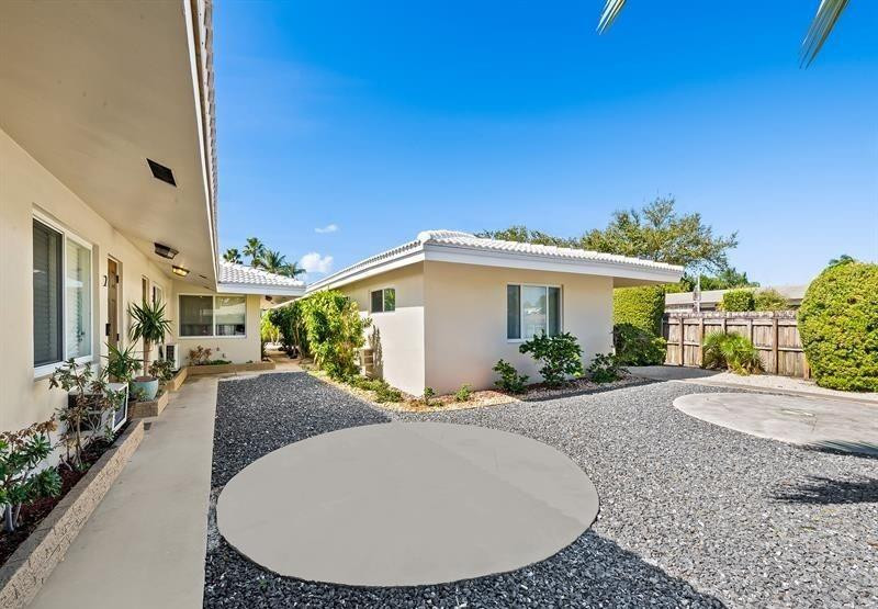 Undisclosed Address Fort Lauderdale, FL 33304