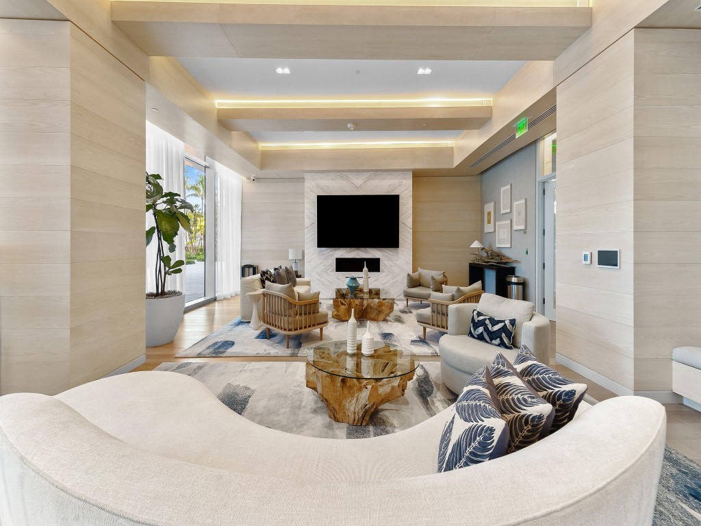 2200 N Ocean #S-906 Fort Lauderdale, FL 33305