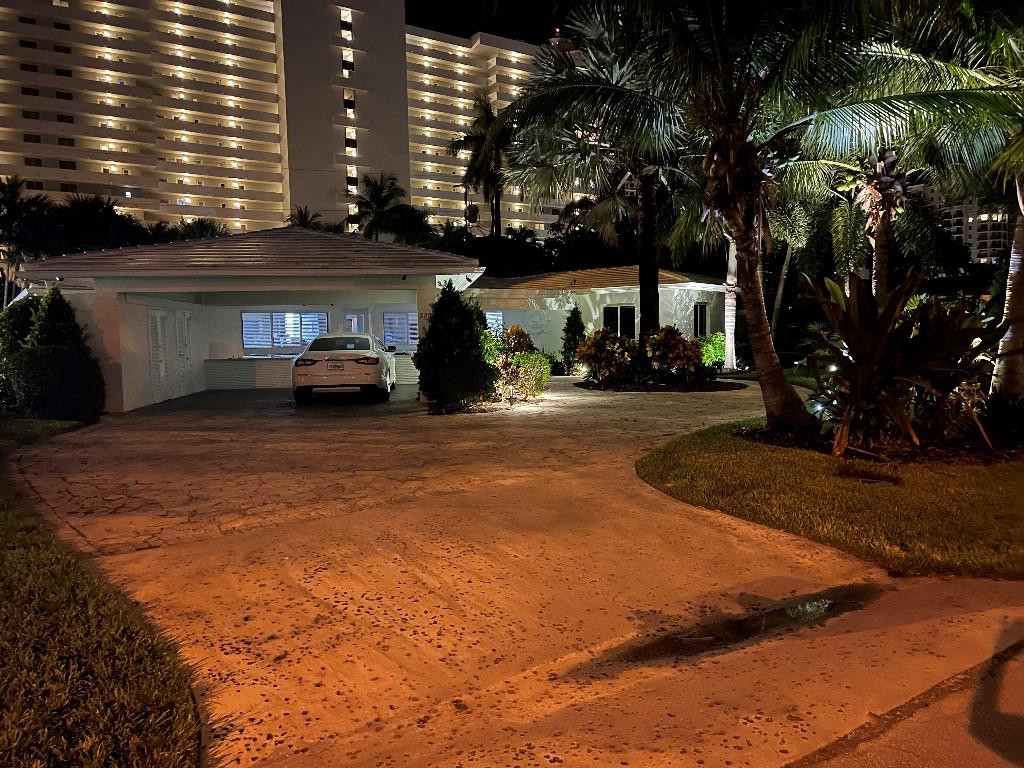 2200 NE 32nd Fort Lauderdale, FL 33305