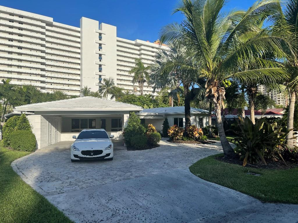 2200 NE 32nd Fort Lauderdale, FL 33305