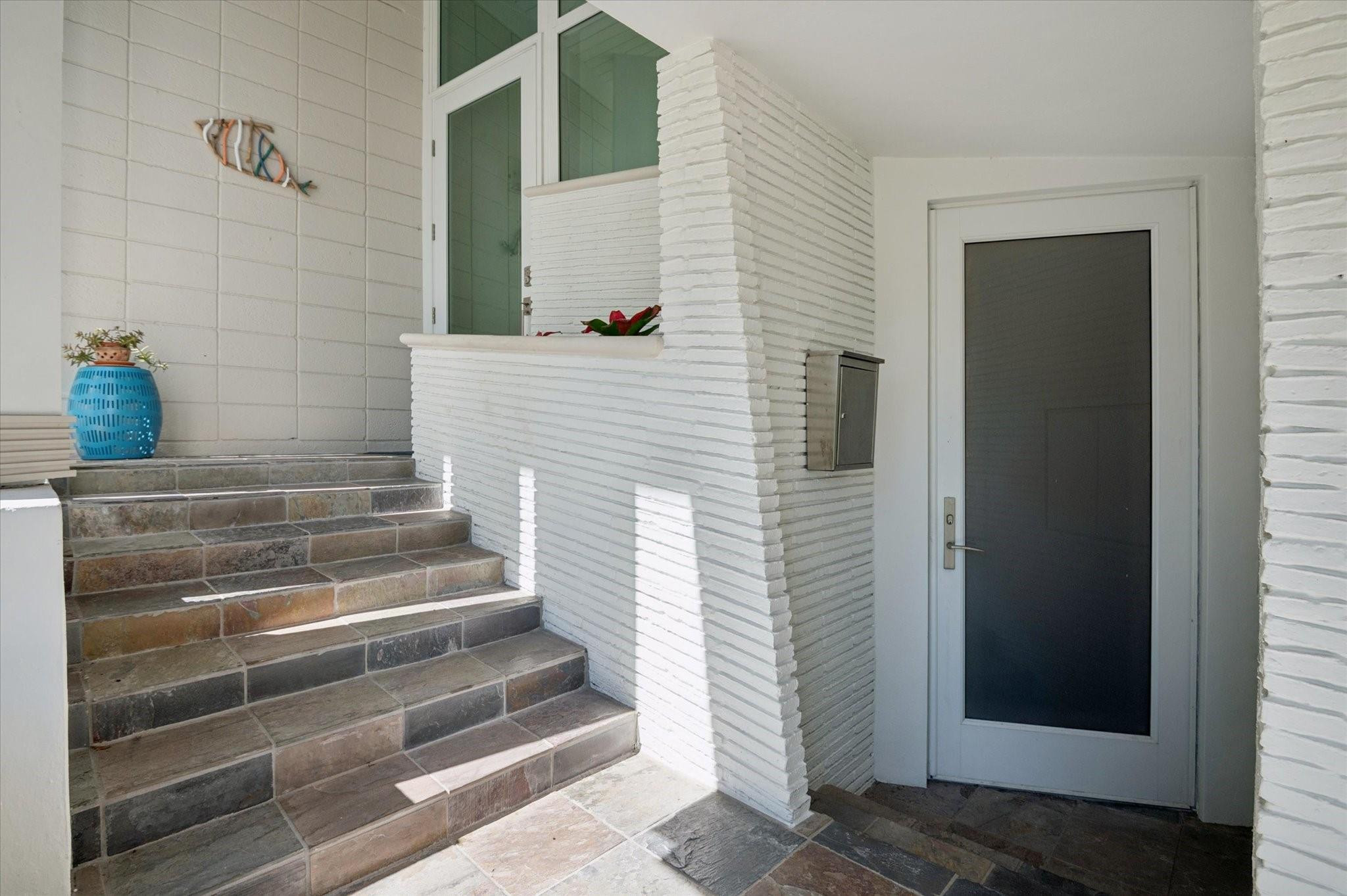 2609 NE 8th Fort Lauderdale, FL 33304