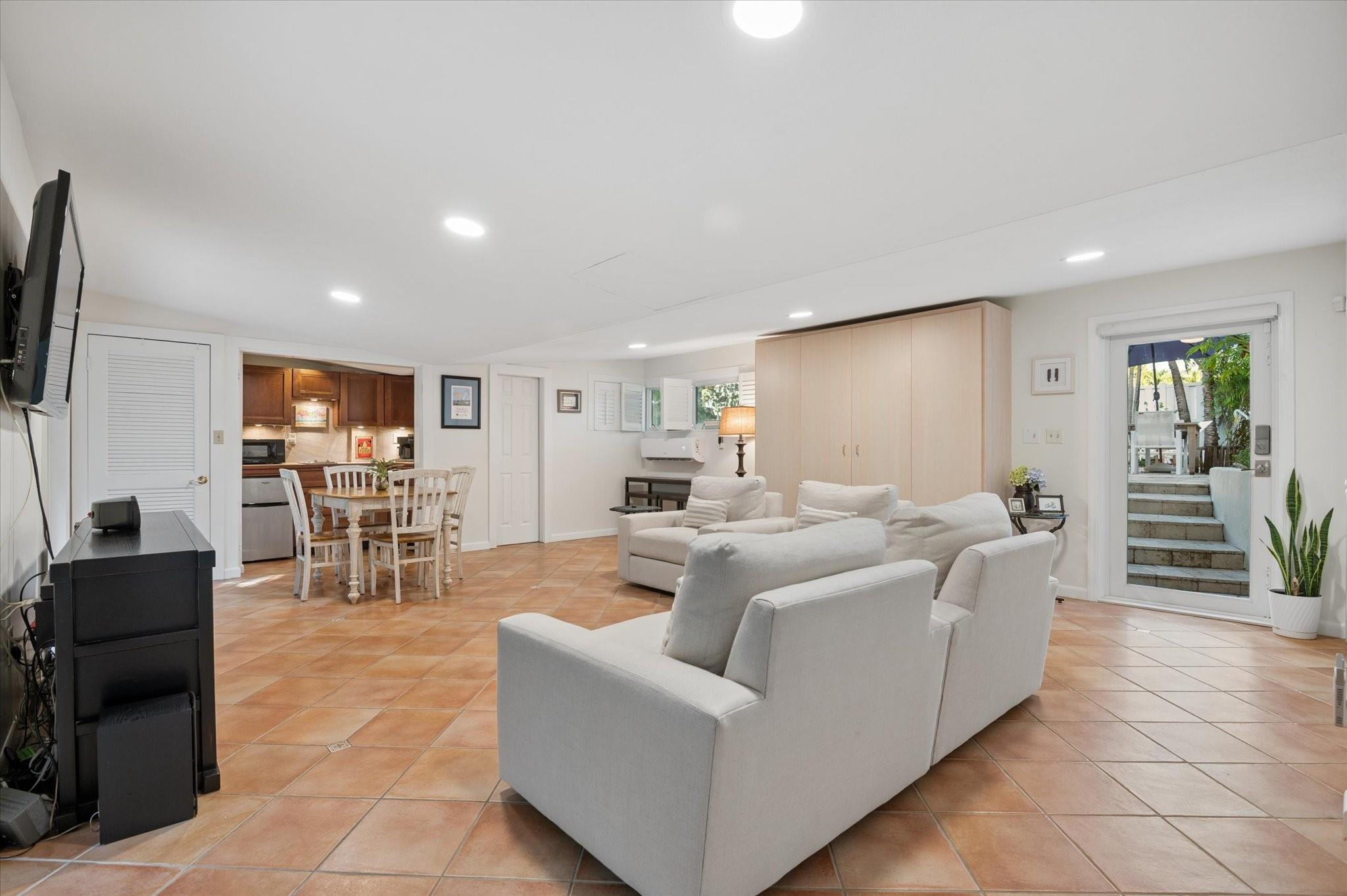 2609 NE 8th Fort Lauderdale, FL 33304