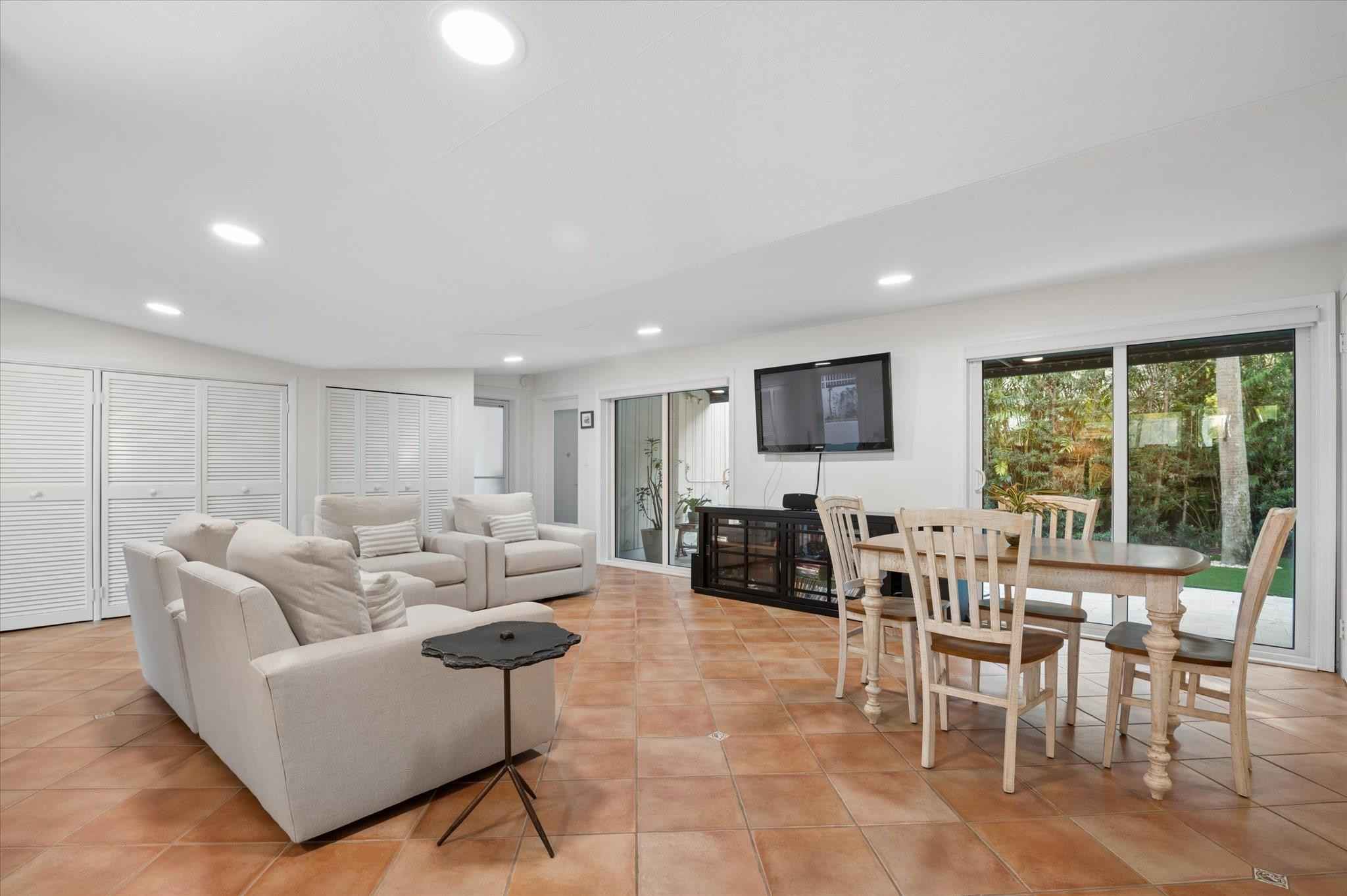 2609 NE 8th Fort Lauderdale, FL 33304