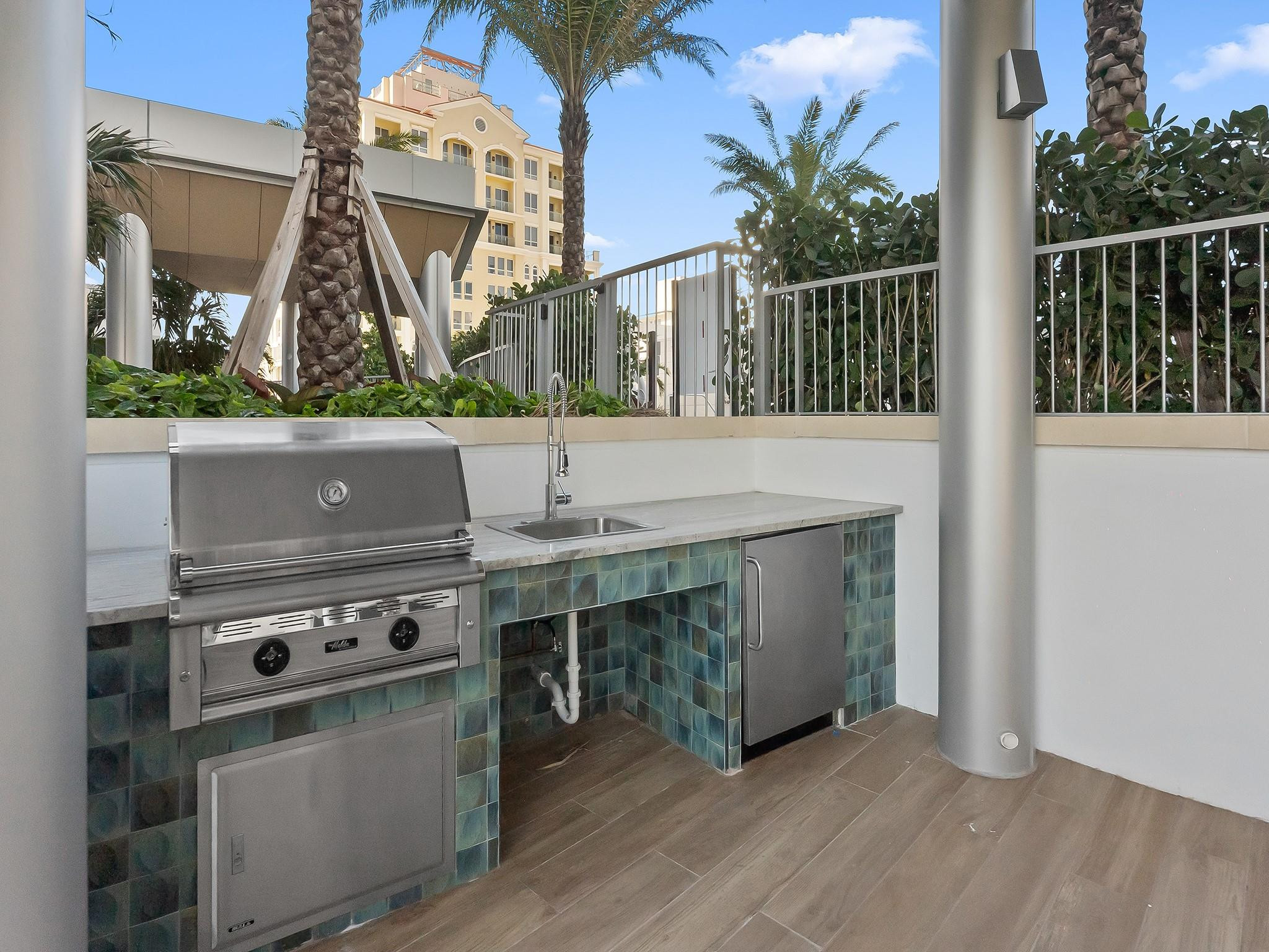 153 N Seabreeze #1002 Fort Lauderdale, FL 33304