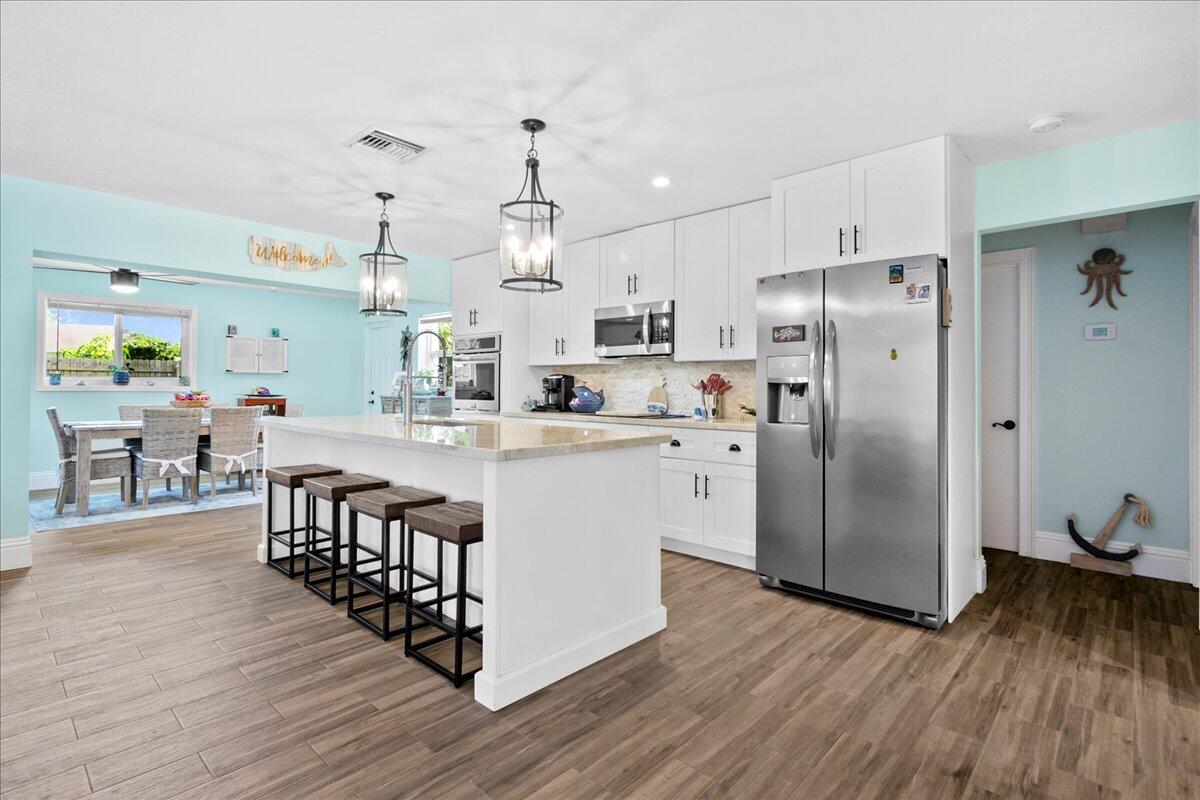 511 Douglas Dr