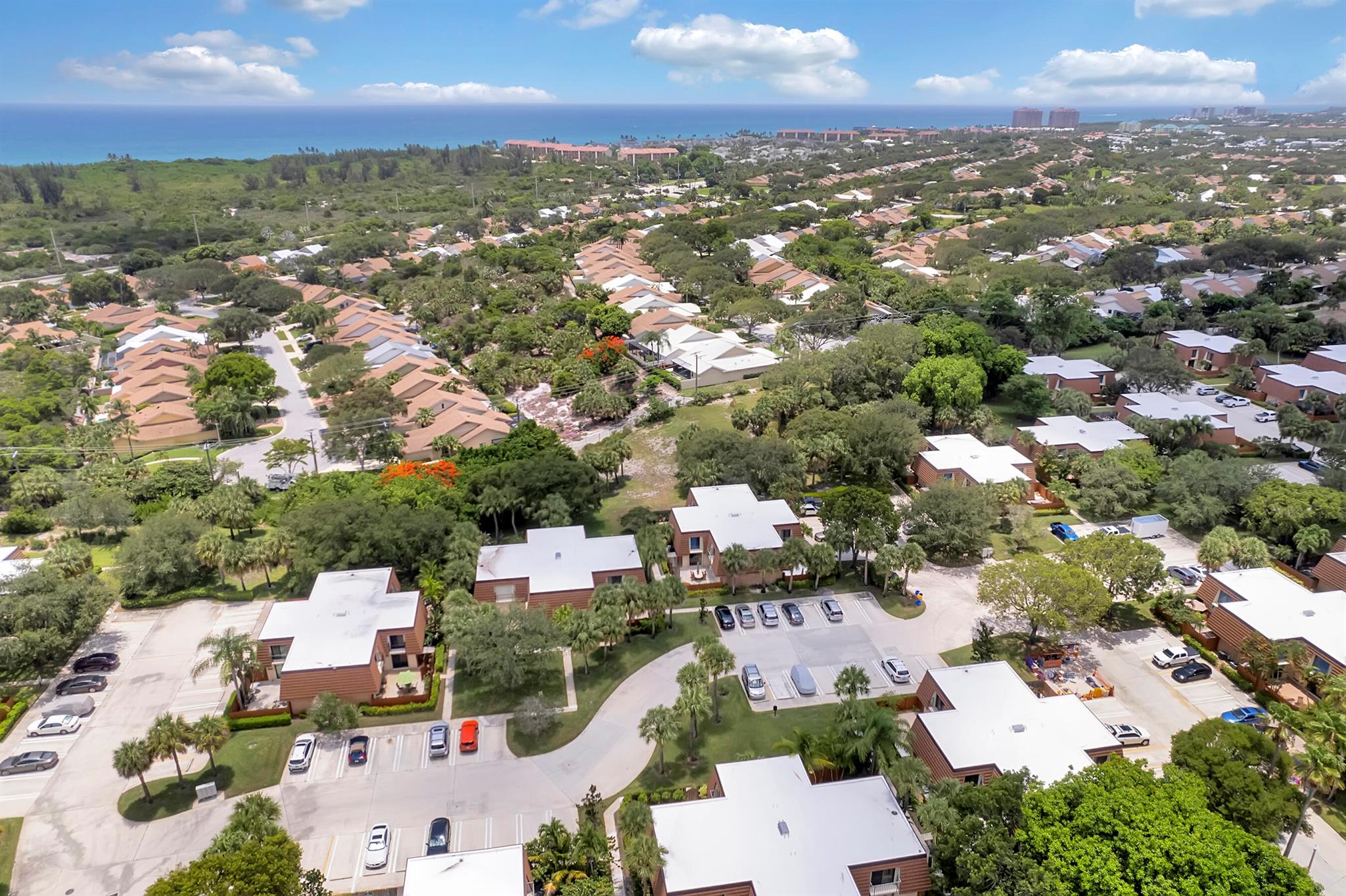 3050 30th Ct Jupiter, FL 33477