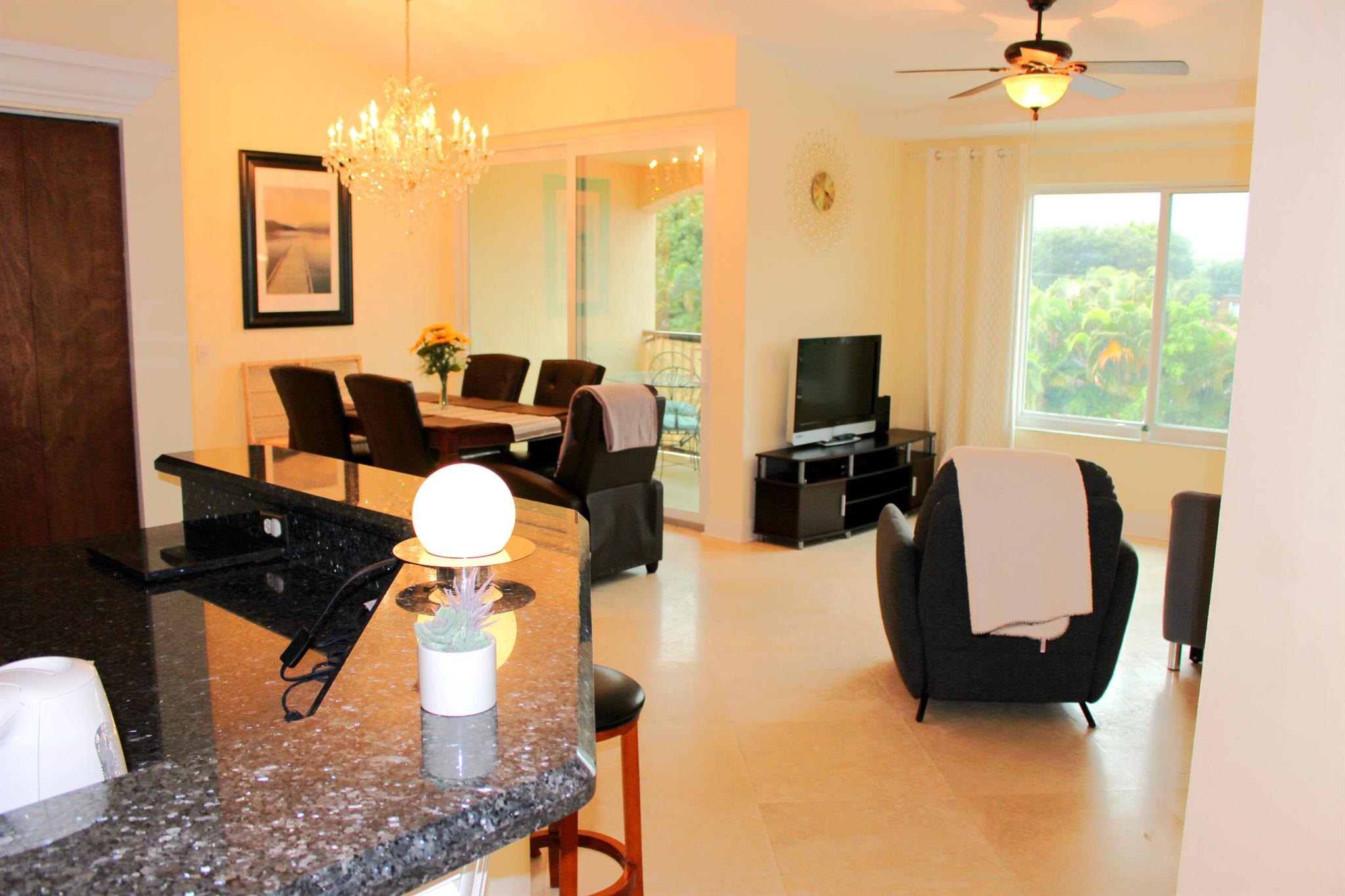 523 Villa Cir
