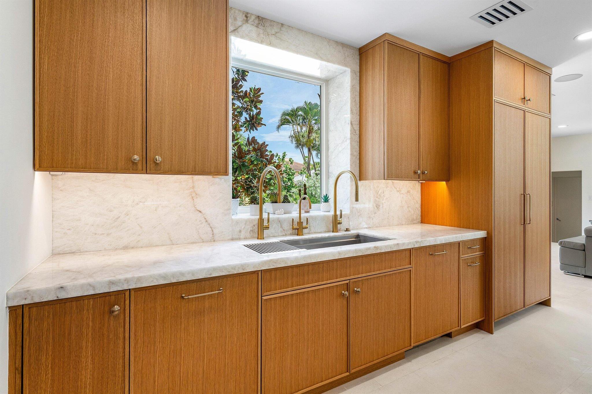 5 Osprey Ct Ocean Ridge, FL 33435