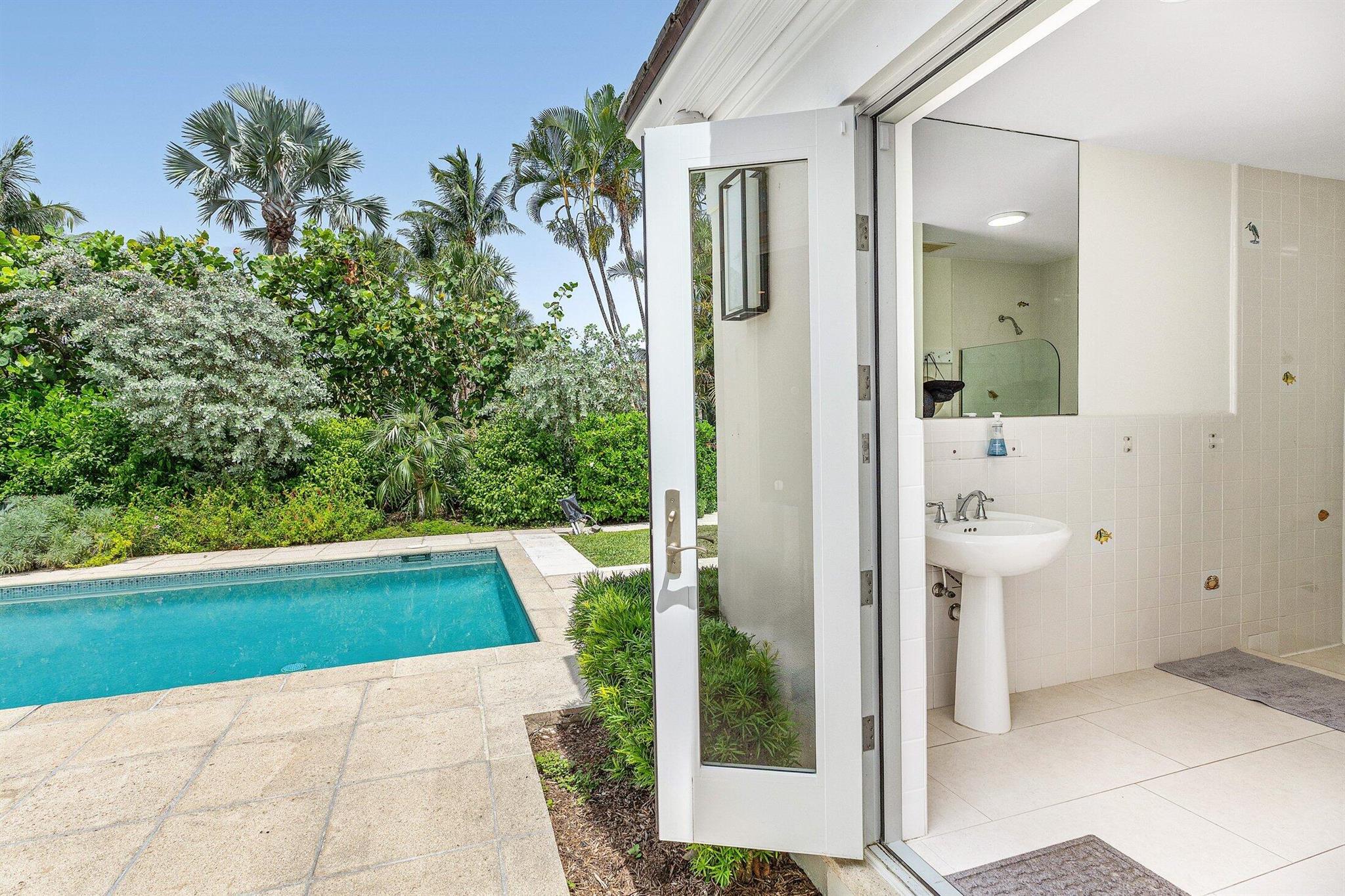 5 Osprey Ct Ocean Ridge, FL 33435