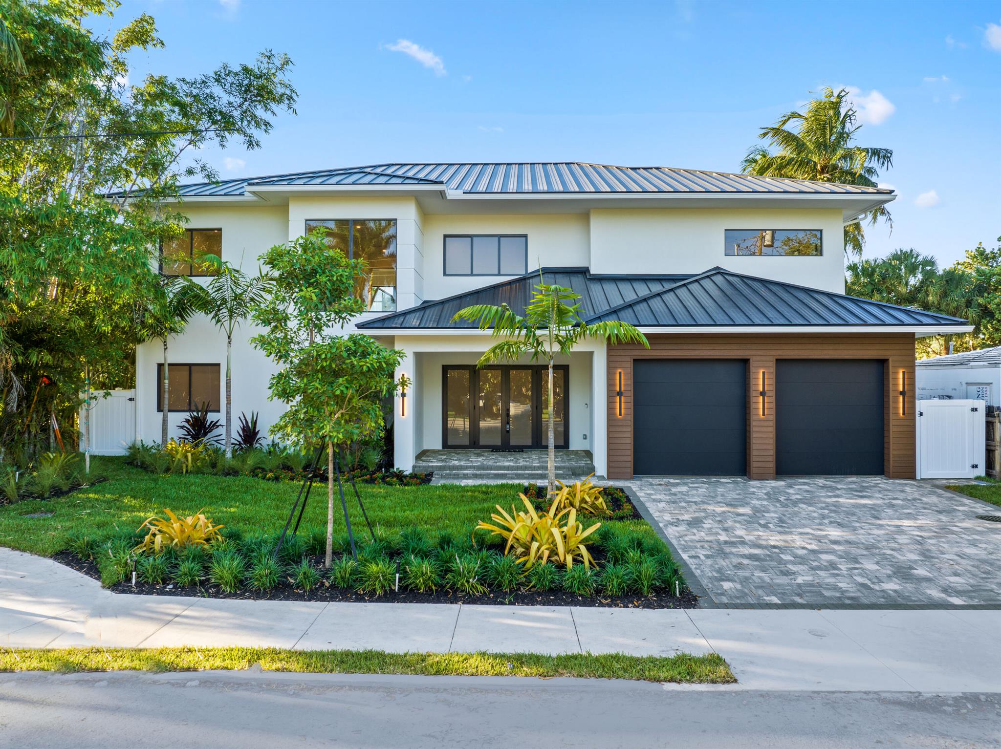 1317 Tangelo Isle