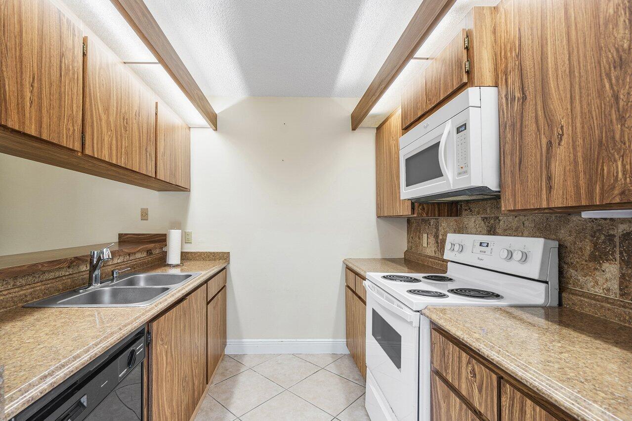 1619 16th Ct Jupiter, FL 33477