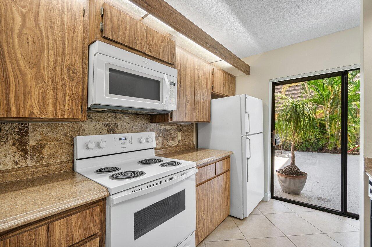 1619 16th Ct Jupiter, FL 33477