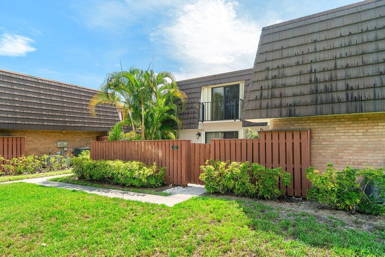1619 16th Ct Jupiter, FL 33477