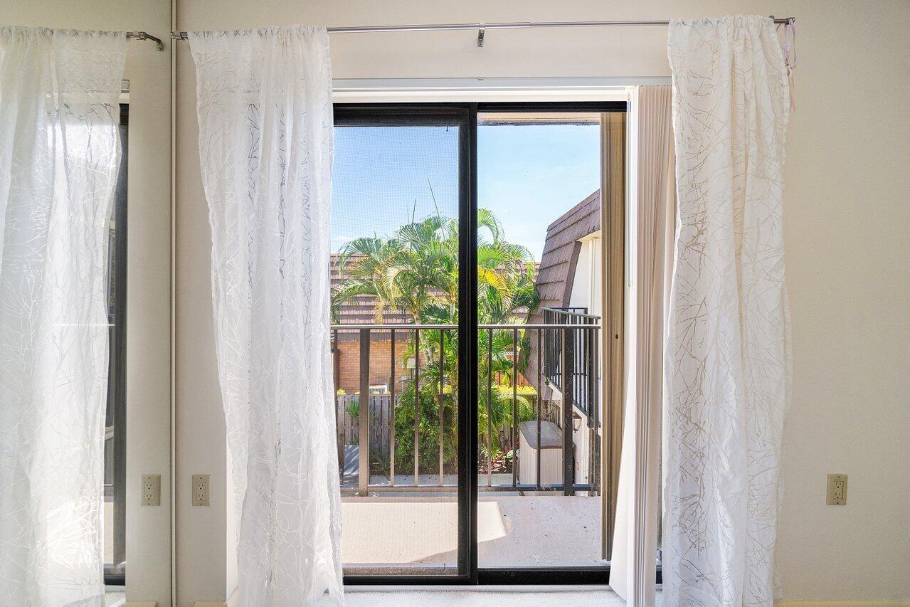 1619 16th Ct Jupiter, FL 33477