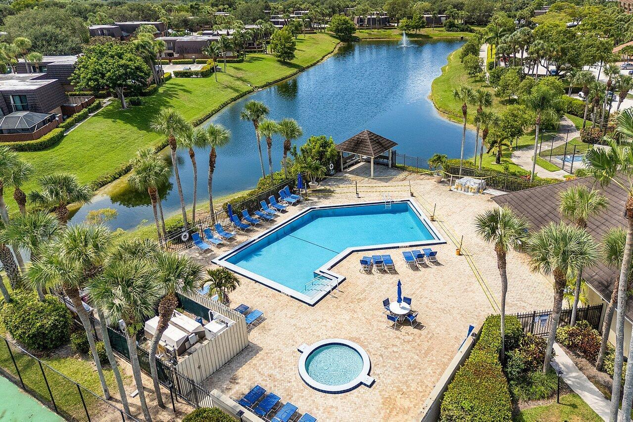 1619 16th Ct Jupiter, FL 33477