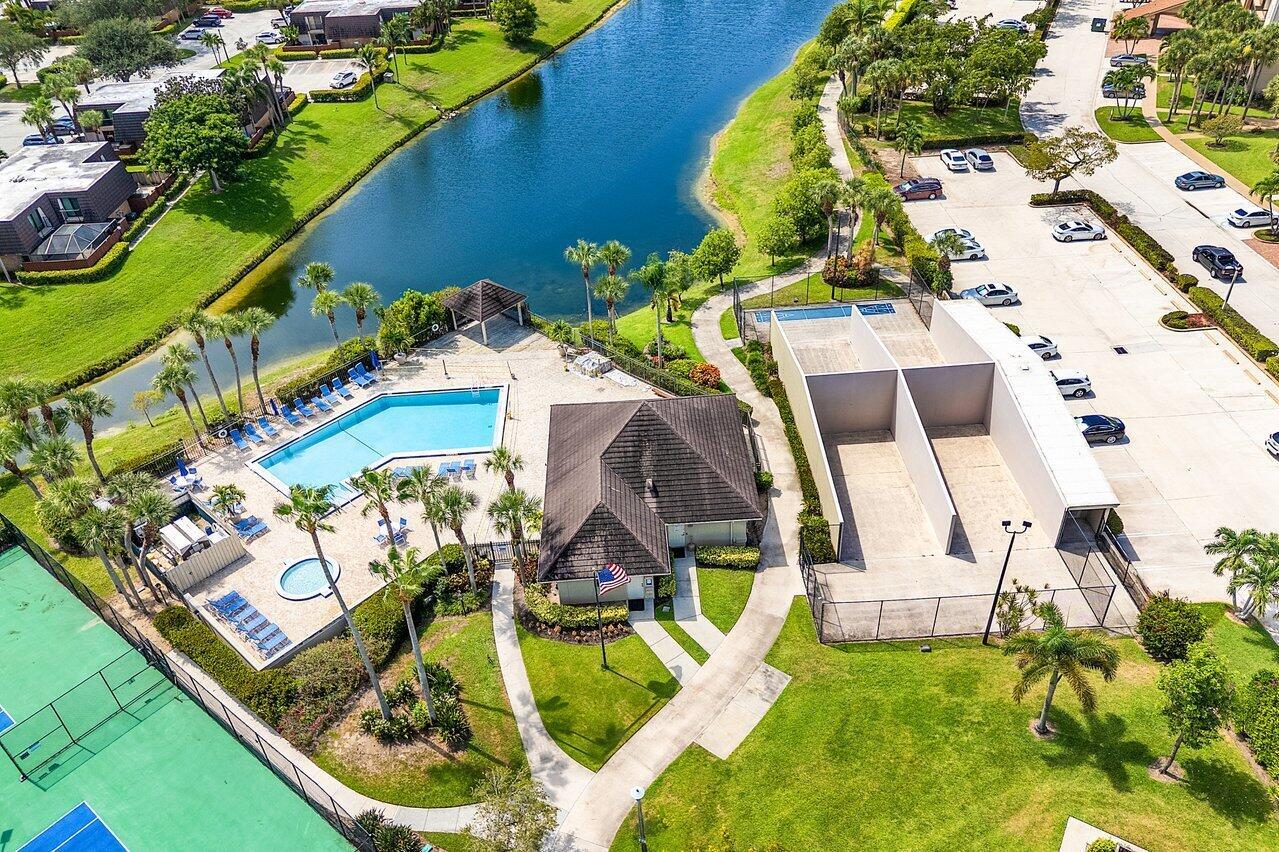 1619 16th Ct Jupiter, FL 33477