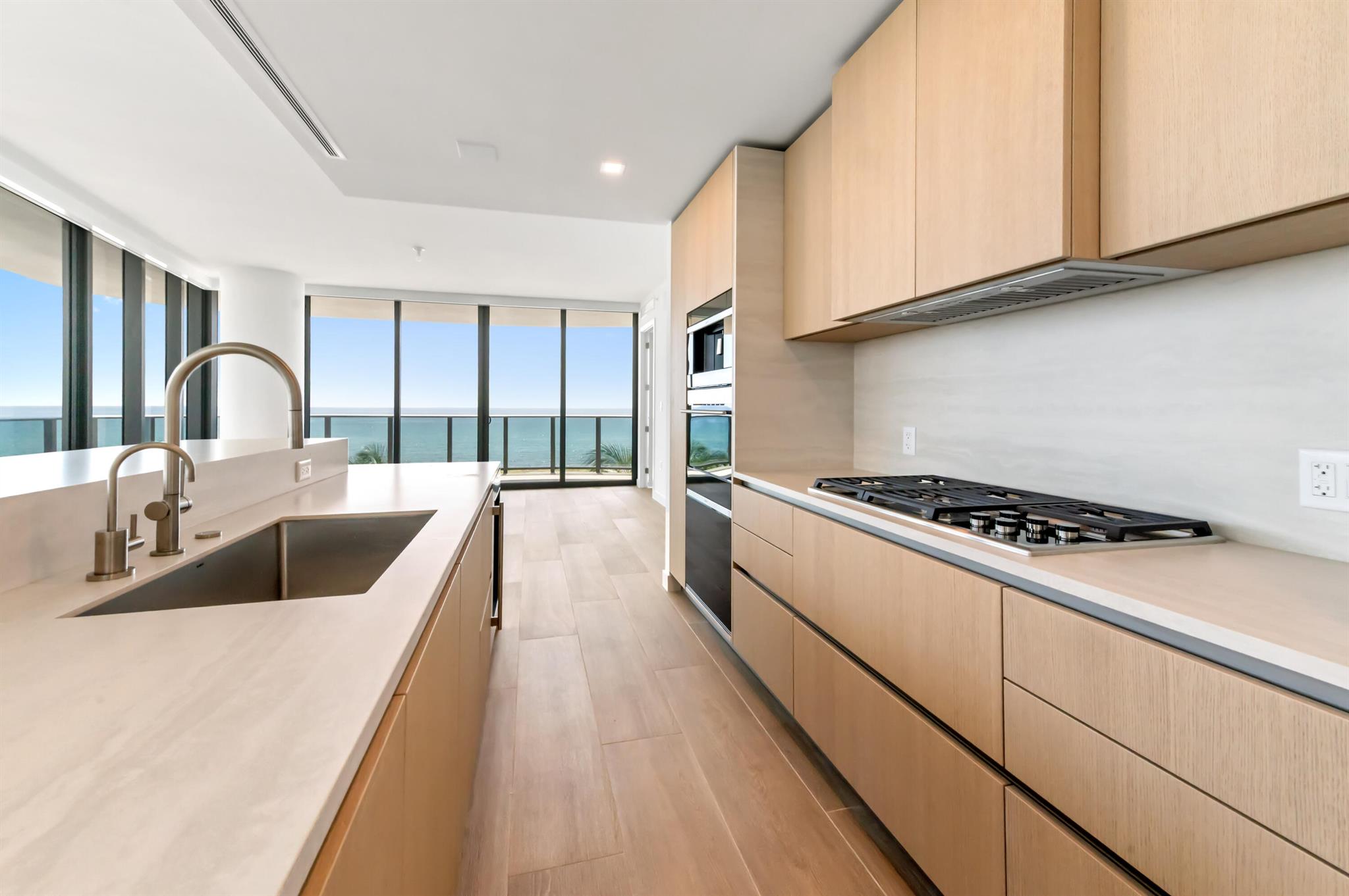 900 N Ocean Blvd #406,Pompano Beach, FL 33062