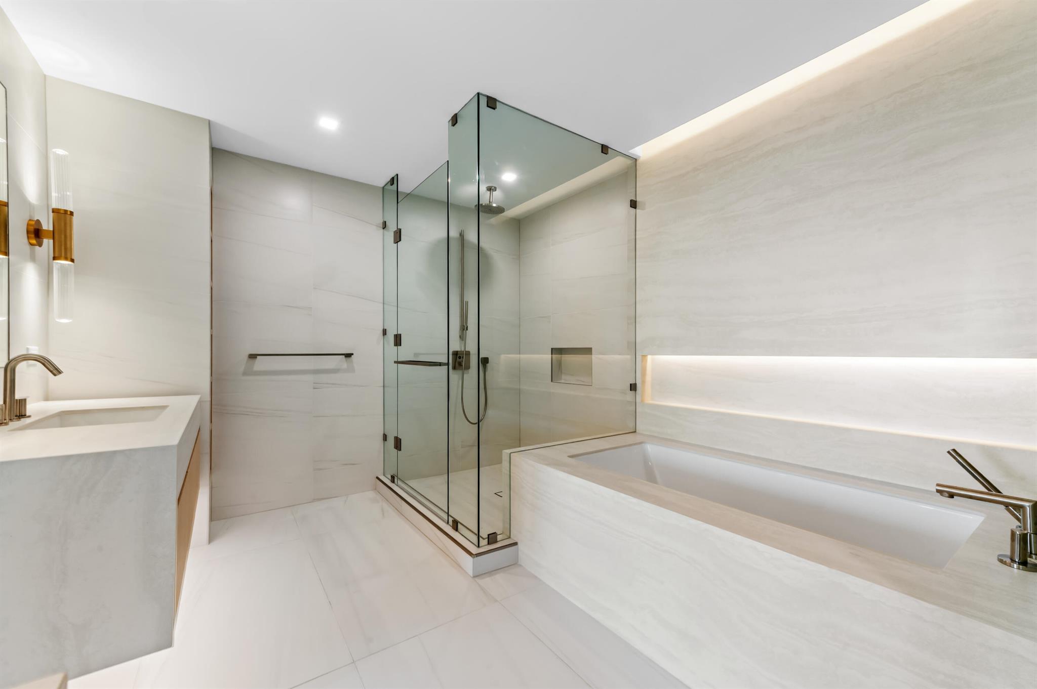 900 N Ocean Blvd #406,Pompano Beach, FL 33062