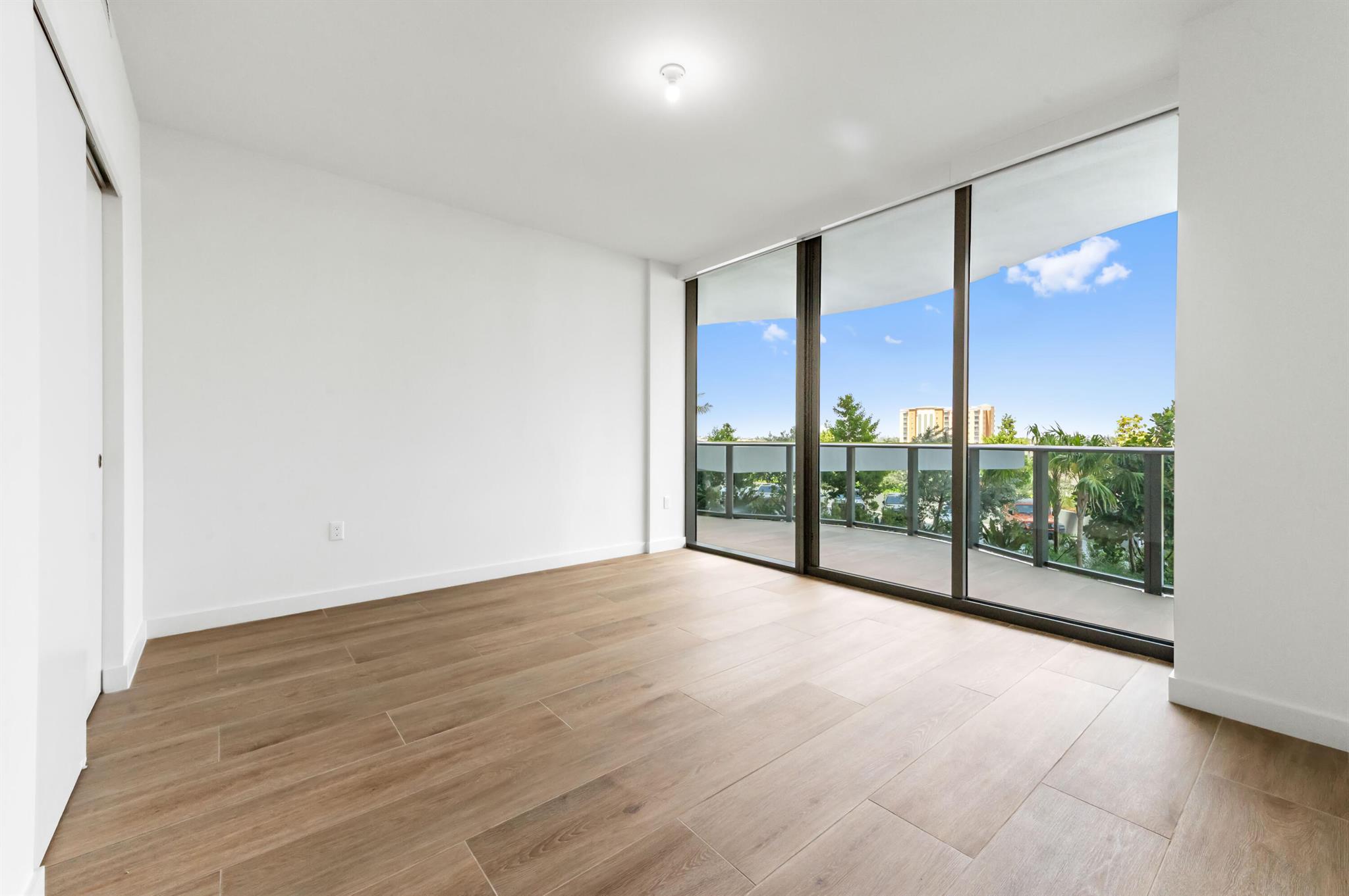 900 N Ocean Blvd #406,Pompano Beach, FL 33062