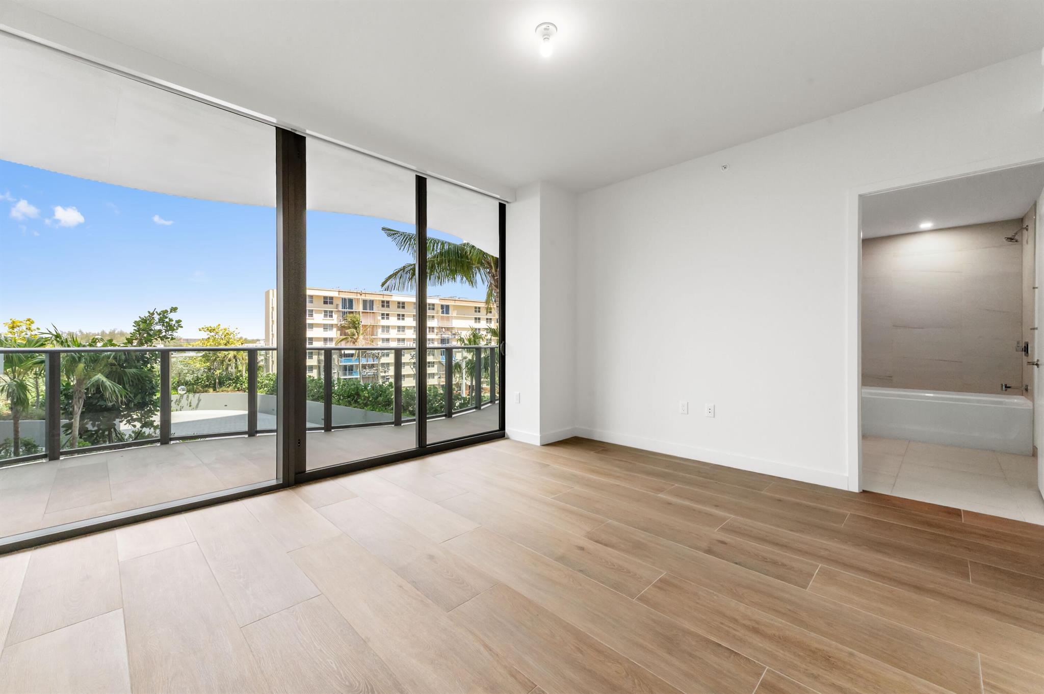 900 N Ocean Blvd #406,Pompano Beach, FL 33062