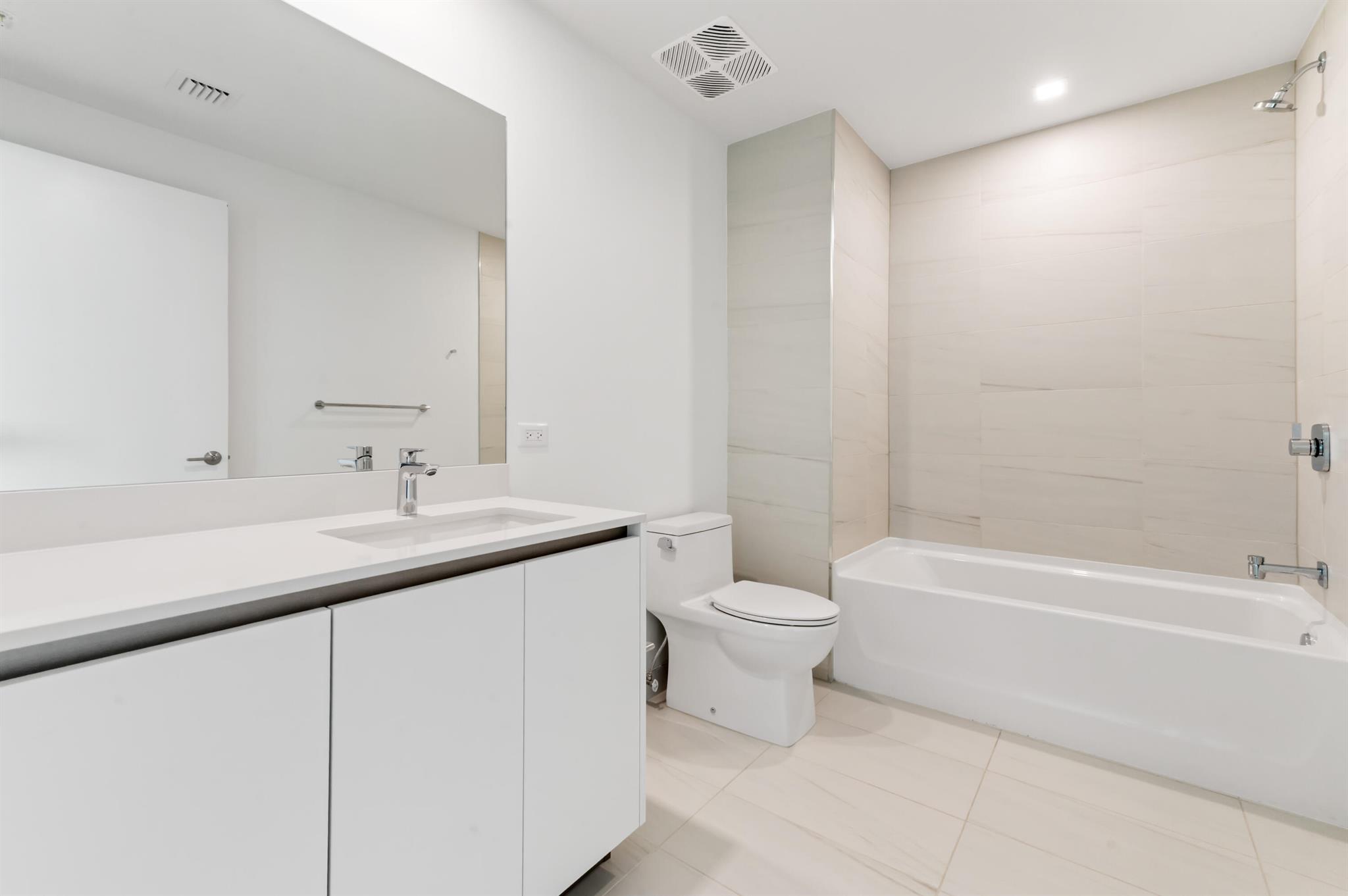 900 N Ocean Blvd #406,Pompano Beach, FL 33062