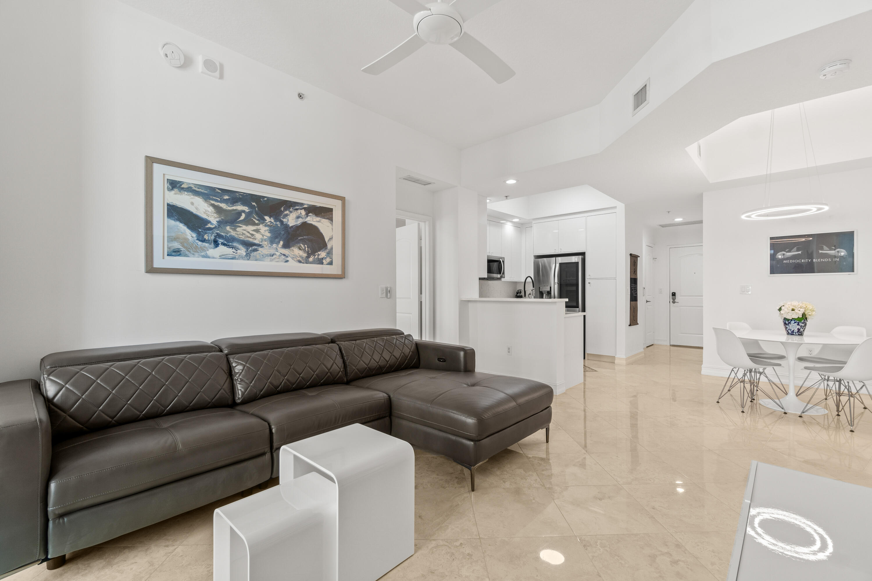 701 S Olive Ave #1014