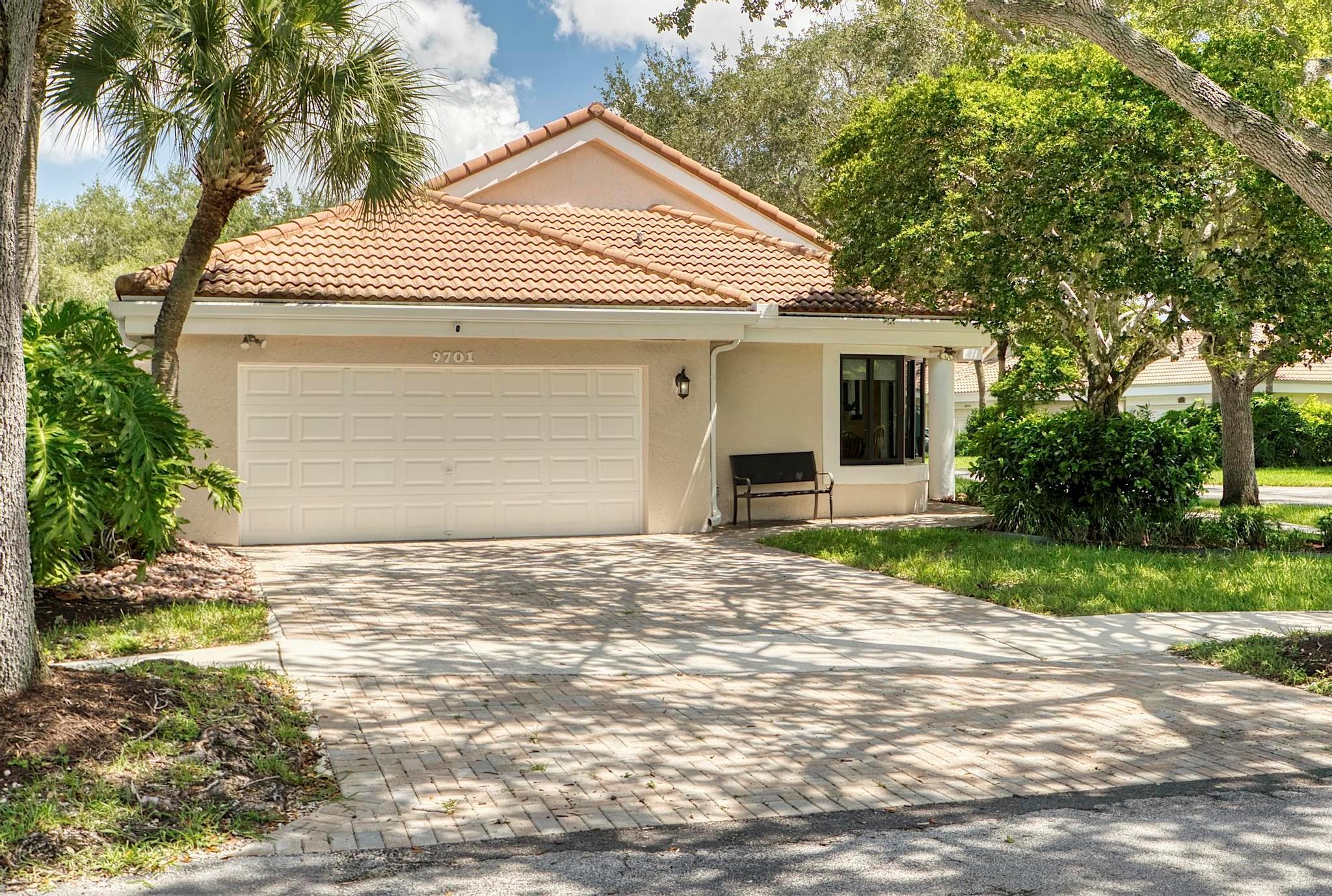 9701 NW 18th Ct