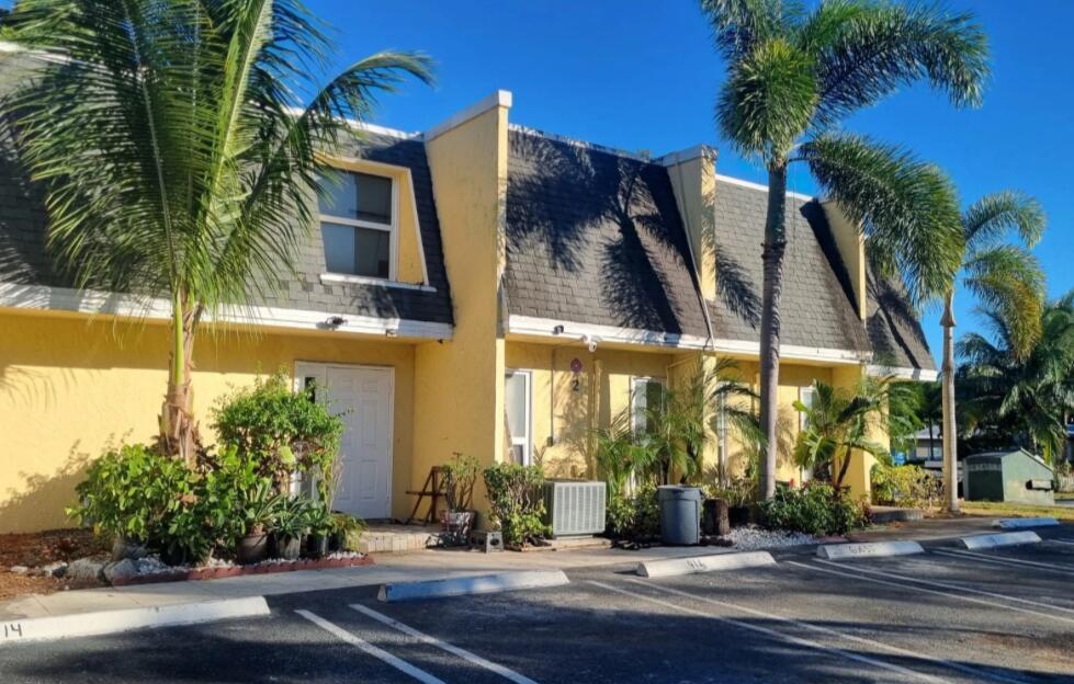 500 SW 1st St