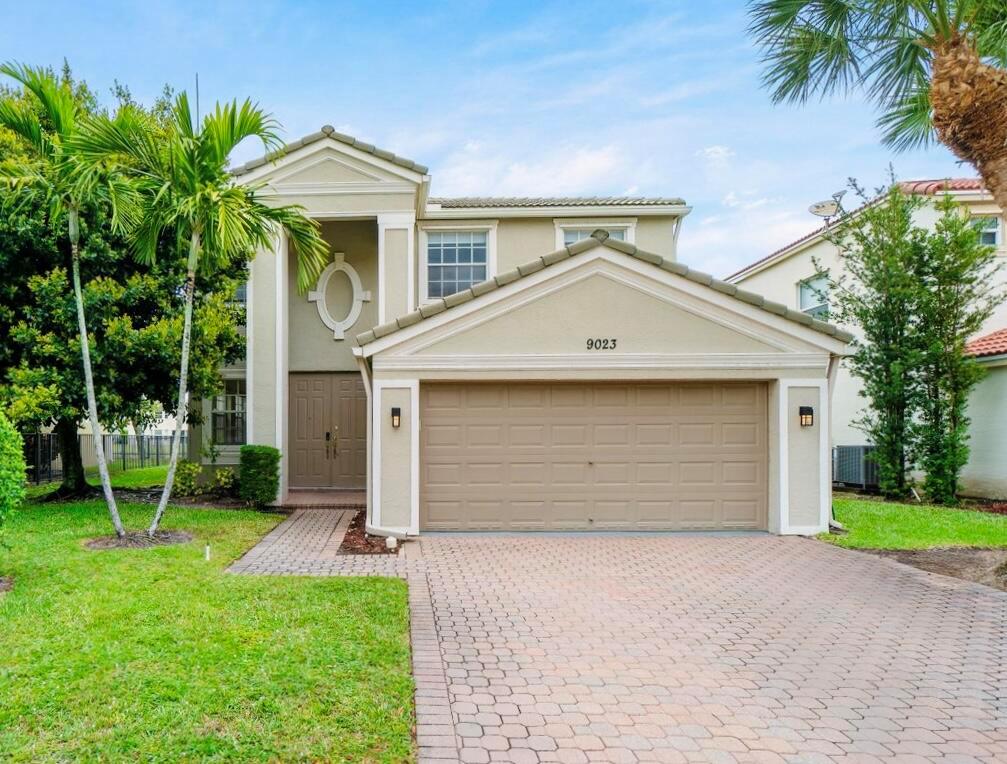 9023 Alexandra Cir